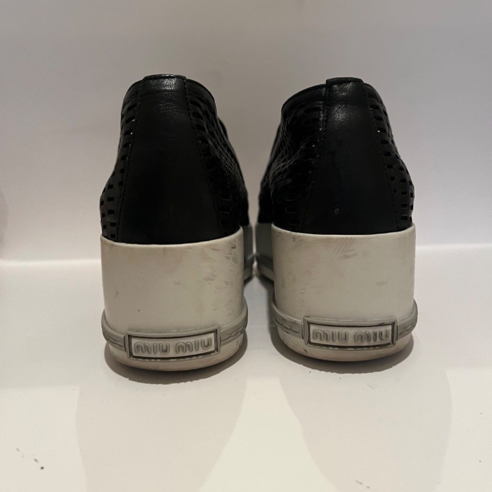 Miu Miu Perforated Pointed Cap-Toe Platform Leather Sneaker Shoes Italy Black 8