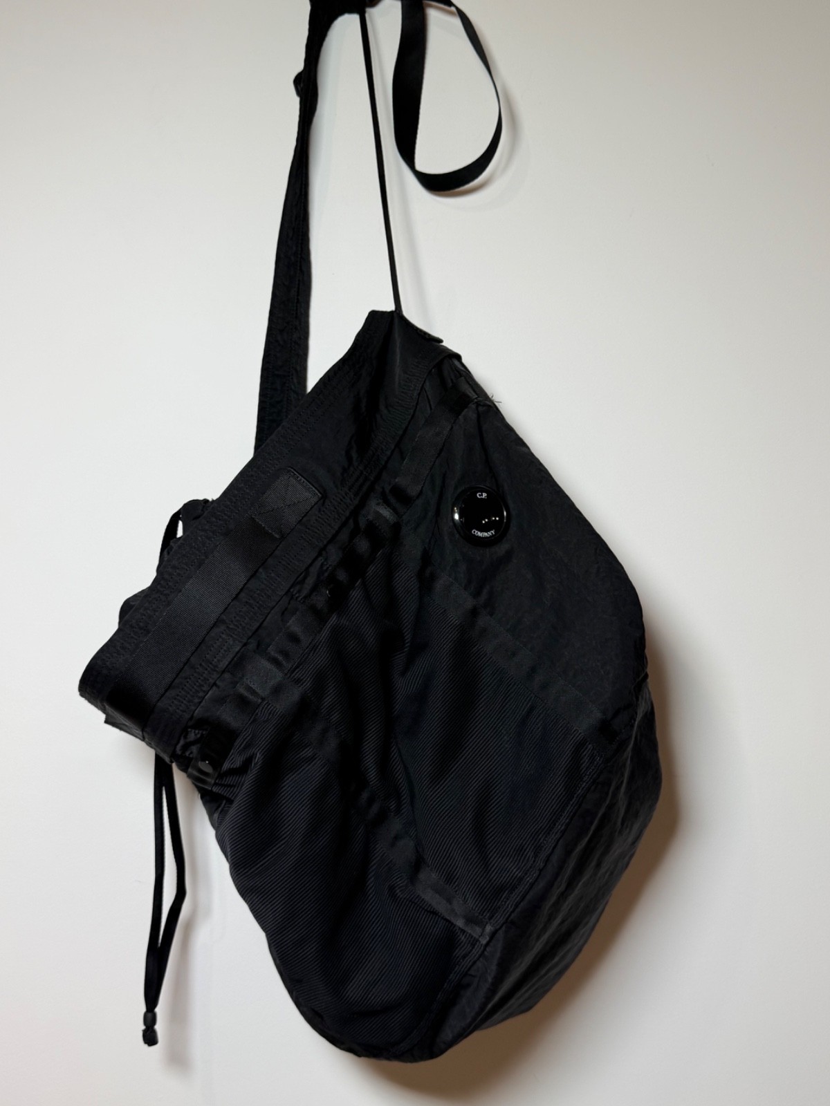 Сумка C.P. Company Nylon B Crossbody Messenger Bag In Black
