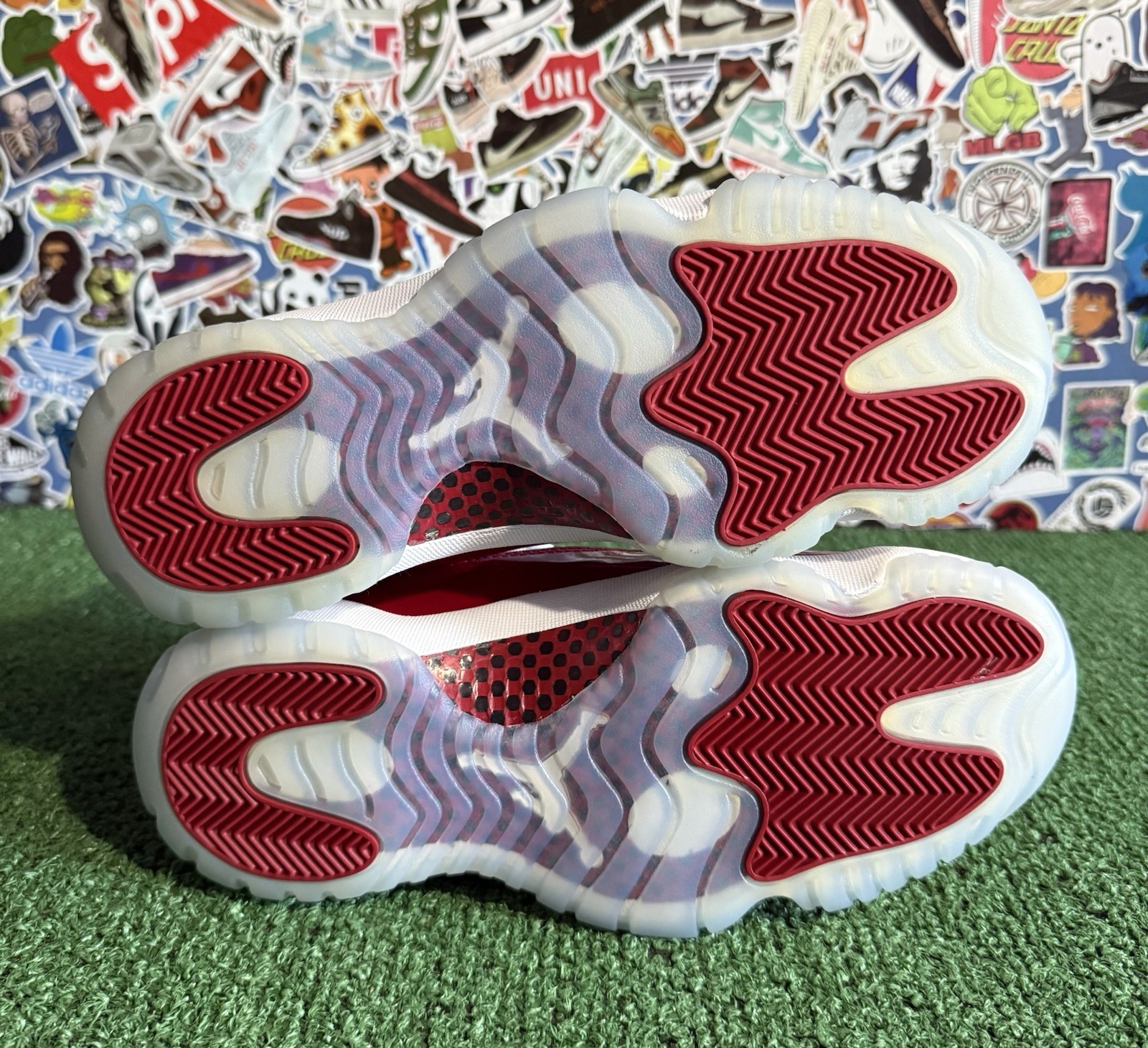 Size 9 – Air Jordan 11 Retro Cherry 2022 VNDS CLEAN CT8012-116