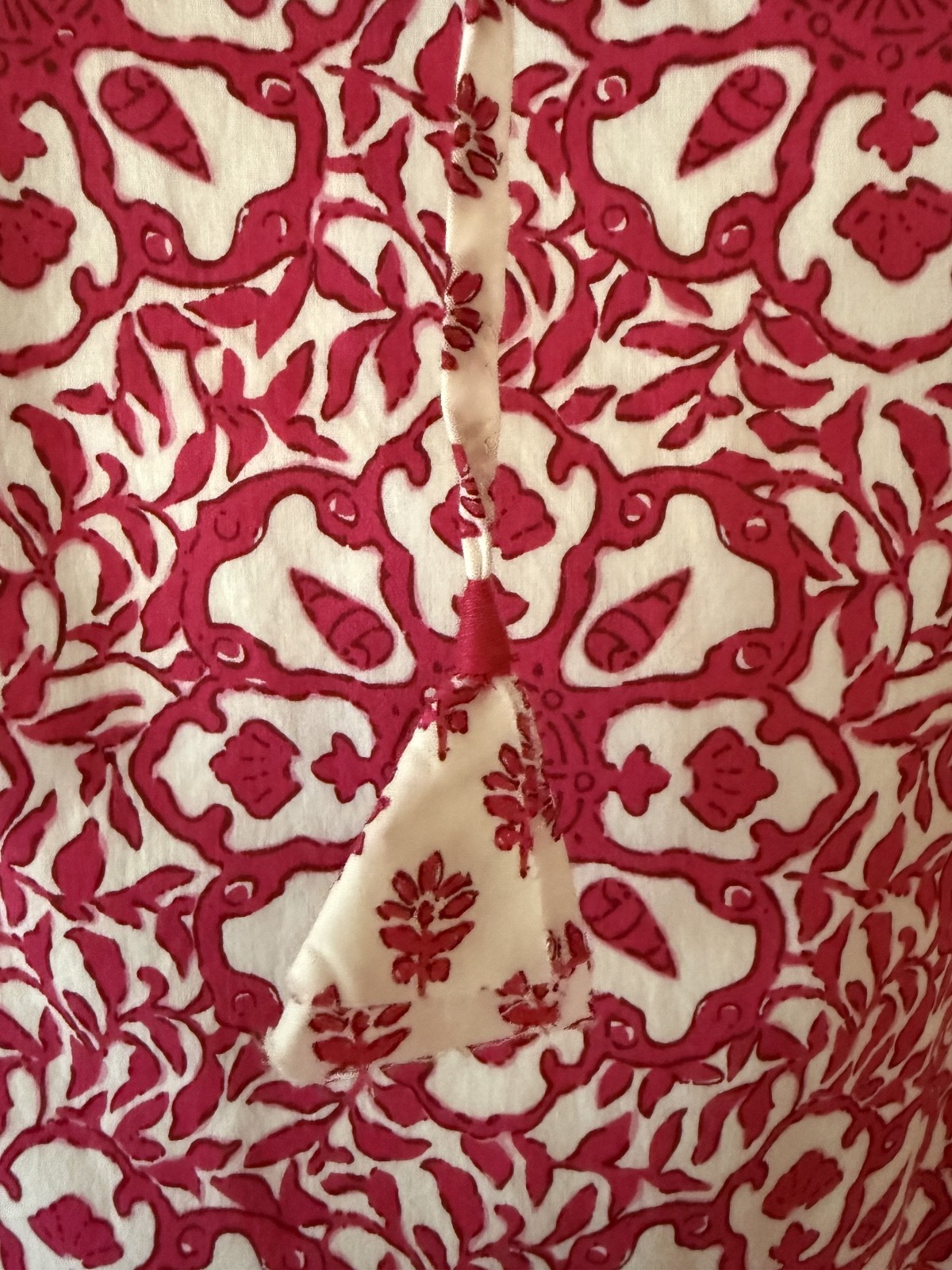 Vineyard Vines Shift Dress Sleeveless Sz XS Pink White Medallion Print V-Neck