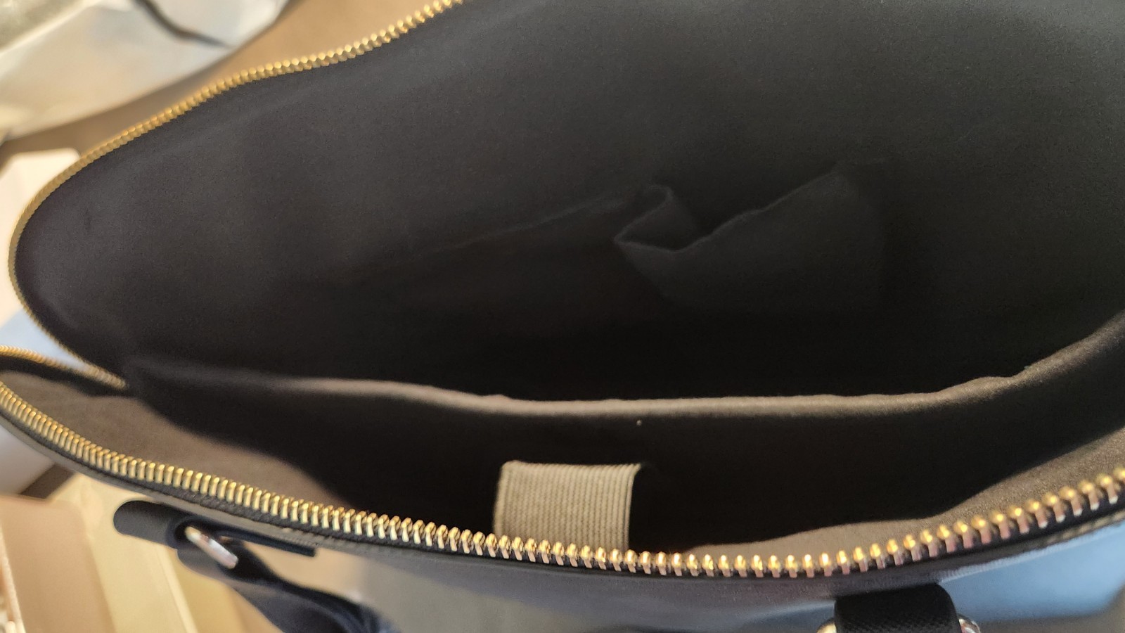 ANNA FIELD Black Saffiano Leather Laptop Tote Crossbody Bag, AWH-CM303672, NWT