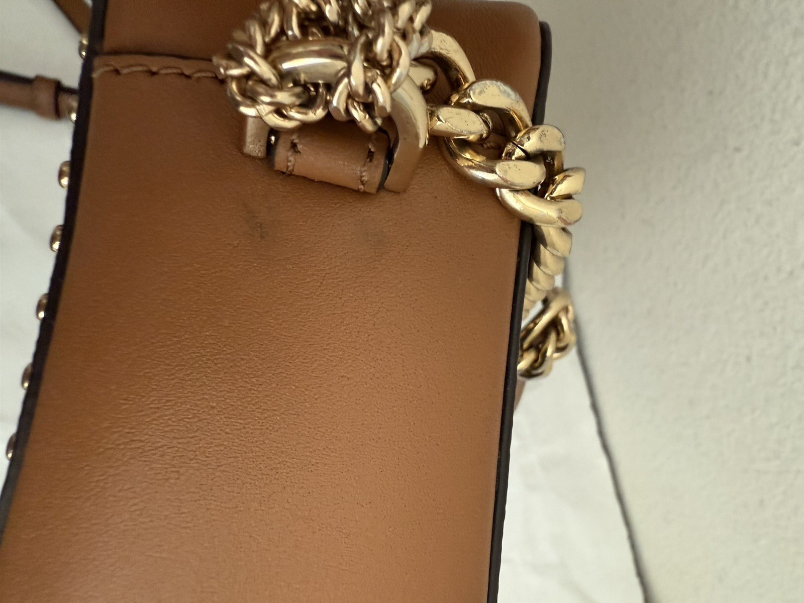 Pre-Owned Michael Kors Studded Logo Camera Crossbody Bag 32F7GGNM2V Brown