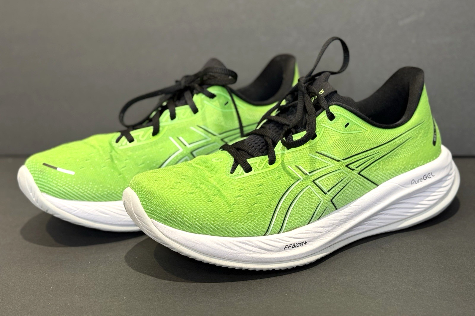 ASICS Mens Size 10.5 Running Shoes Gel-Cumulus 26 Green