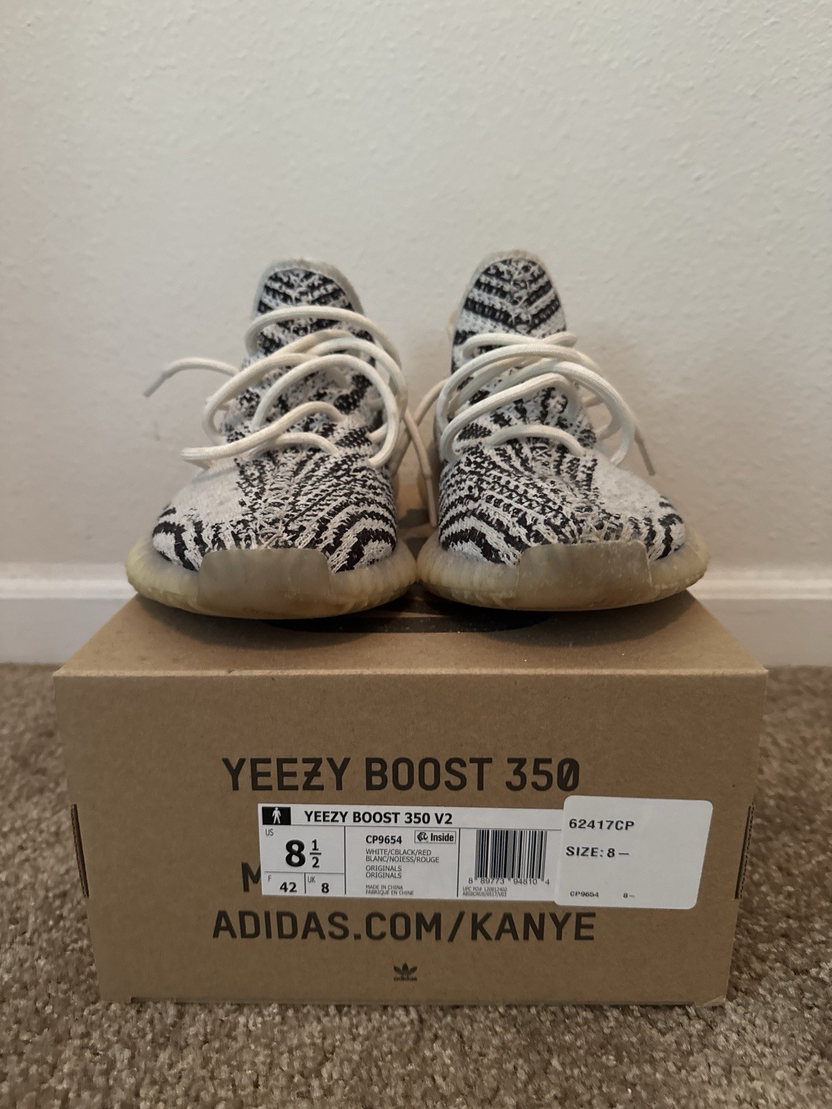 Yeezy V2 Zebra Size 8.5 Men’s Used In Good Condition