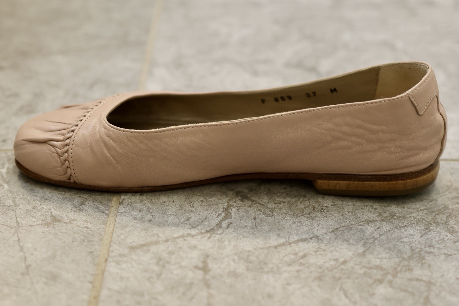 Taryn Rose Brina leather flats size 37 carnation pink