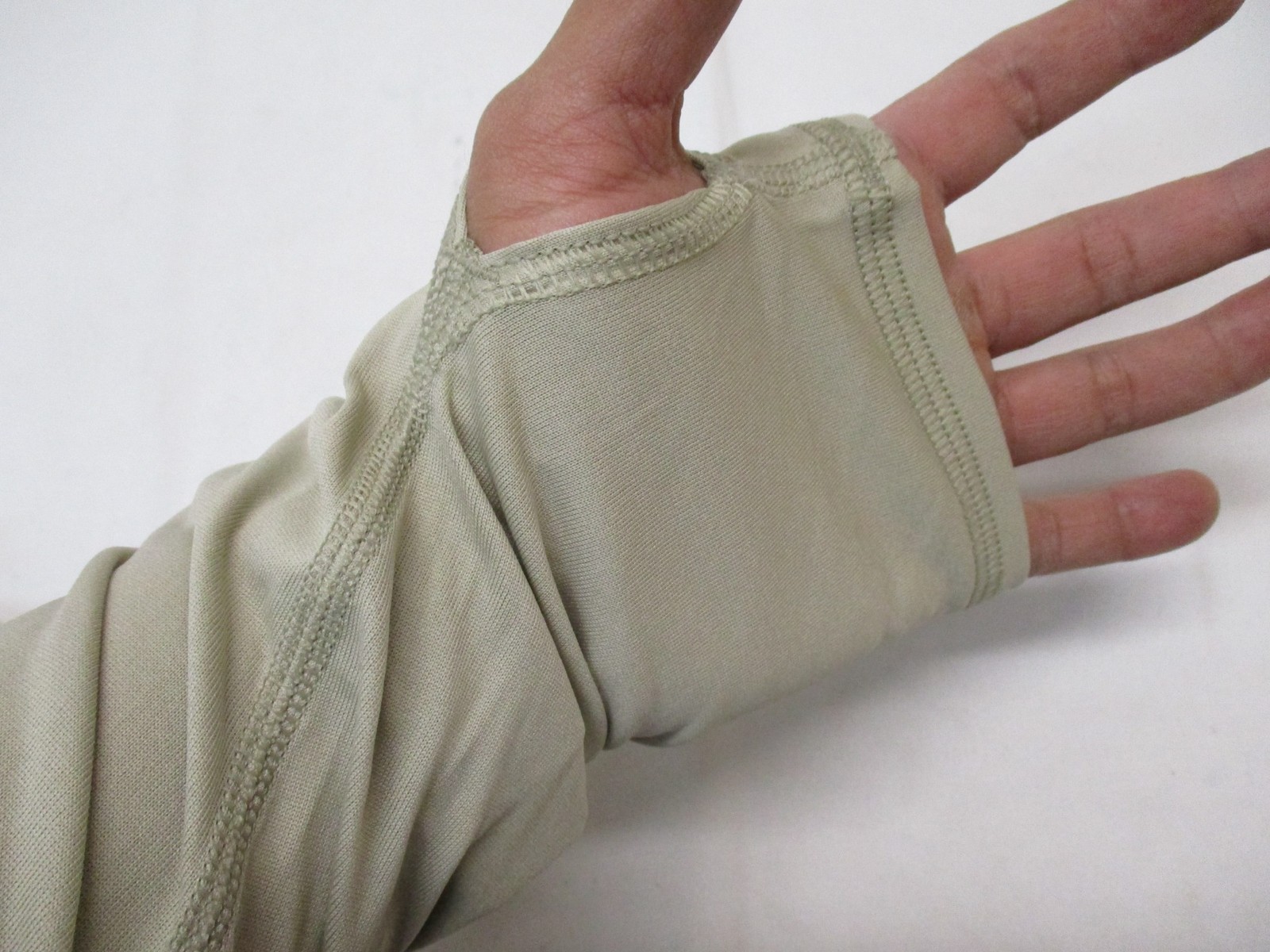 USED MILITARY SILK WEIGHT BASE LAYER SHIRT LEVEL 1 TOP SAND/TAN MOISTURE WICKING