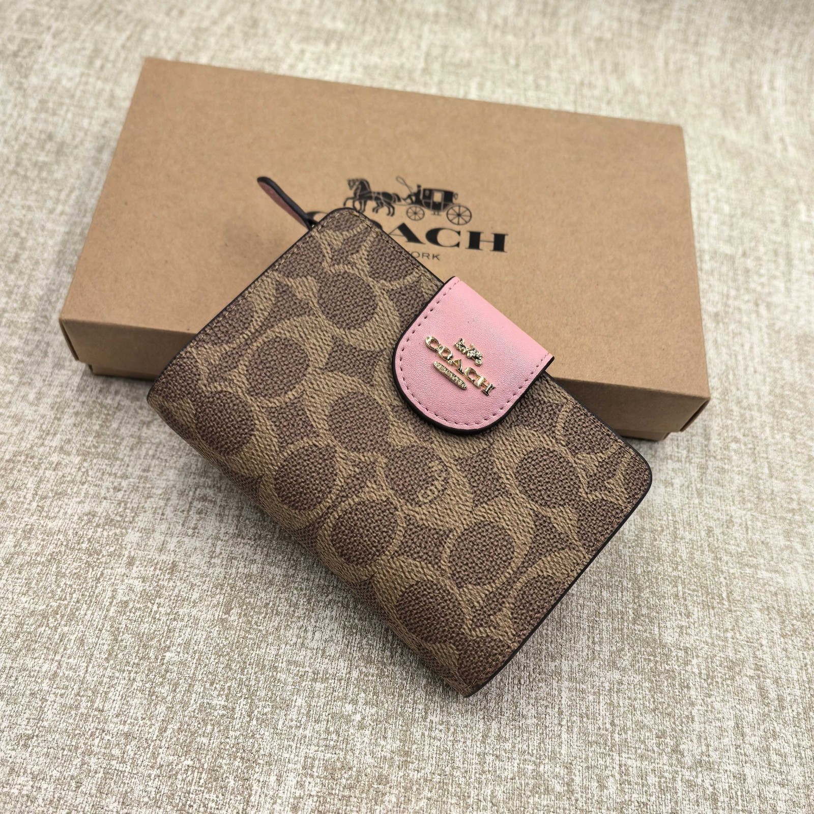 Coach Medium Corner Zip Wallet Multi with Box – 8 Colors In Stock