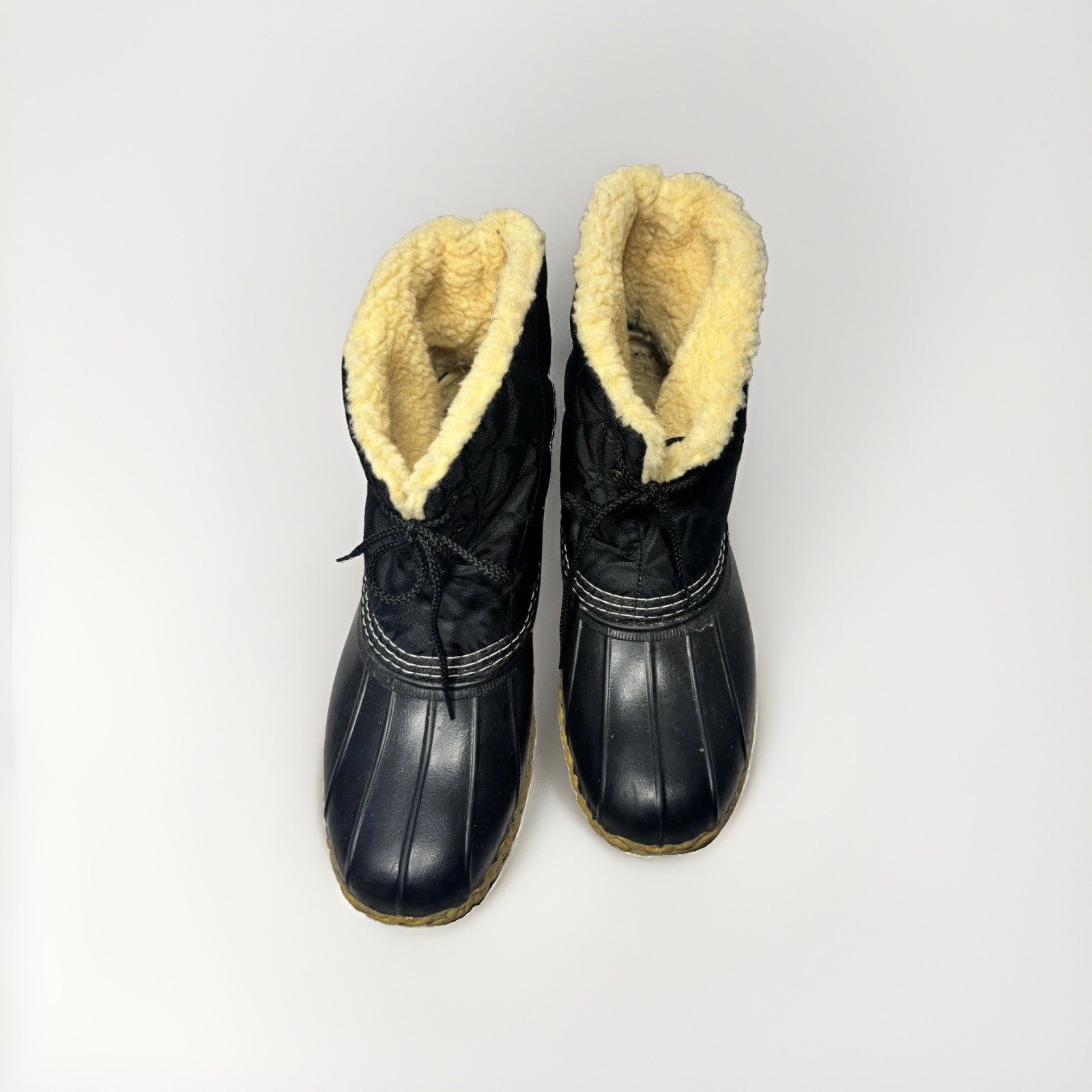 LL Bean Black Quilted Duck lined Boots made in Maine womens 11M Winter snow shoe
