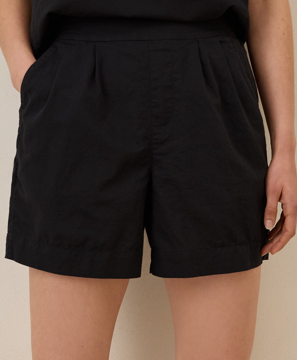 Pact Women’s Canopy Linen Blend High-Waisted Shorts Medium Black Comfortable