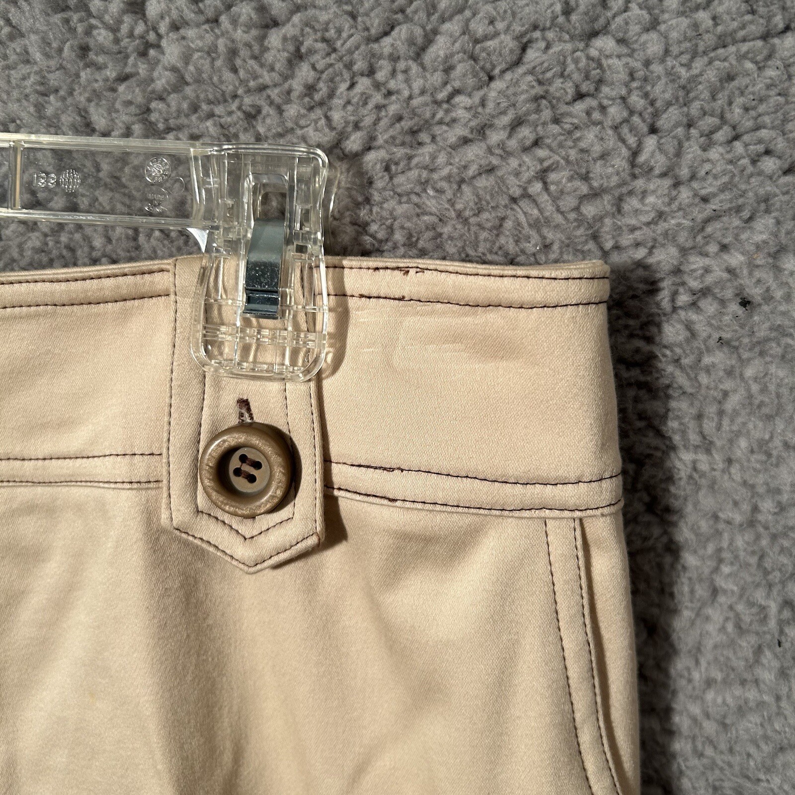 Button Strap Flat Front Chino Shorts Women’s M Beige