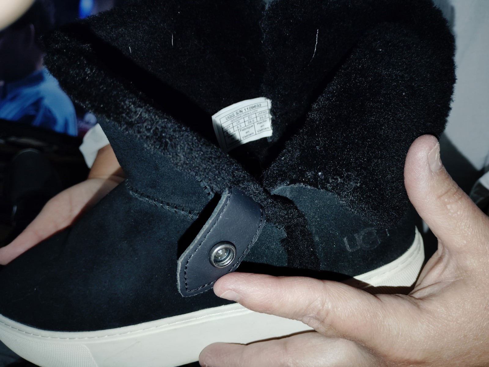 Short Top Excellent Condition UGG Boot Black Women Size 8.5