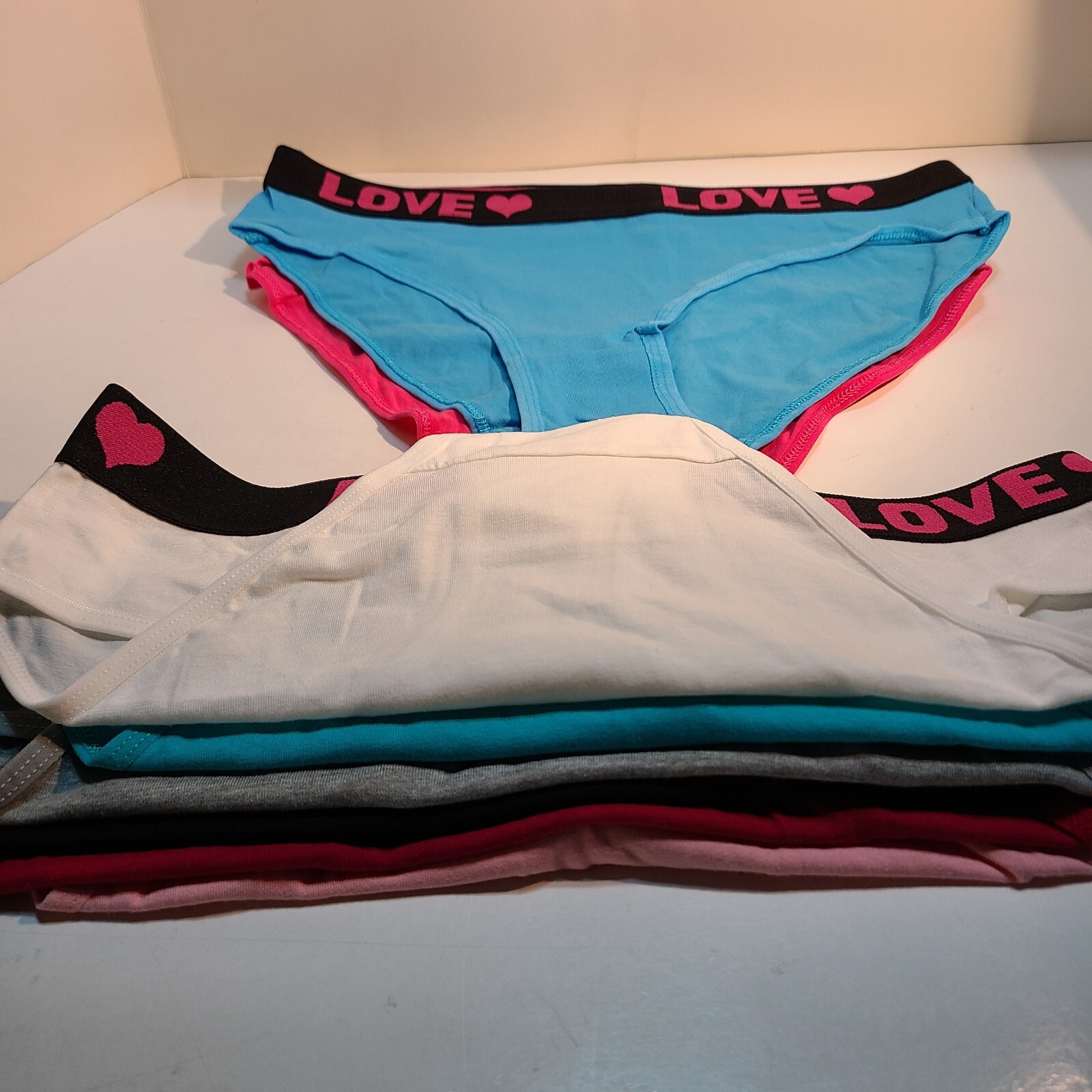 Womens Mid-Rise Cotton Briefs w/ Love Heart Waistband. Eight Pack.