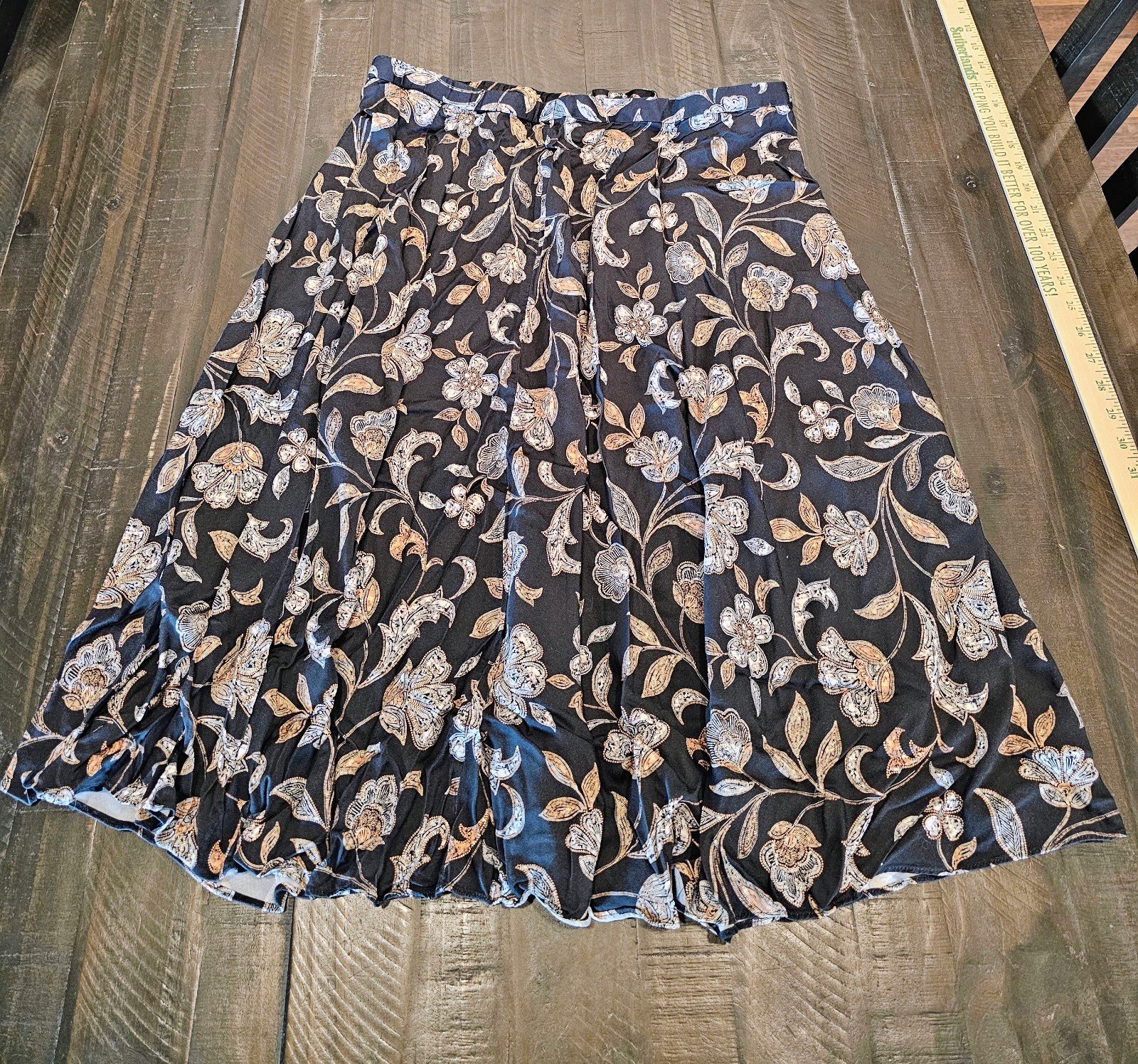 J. Jill Women’s Black Blue Beige Floral A-Line Pleated Midi Skirt Size L