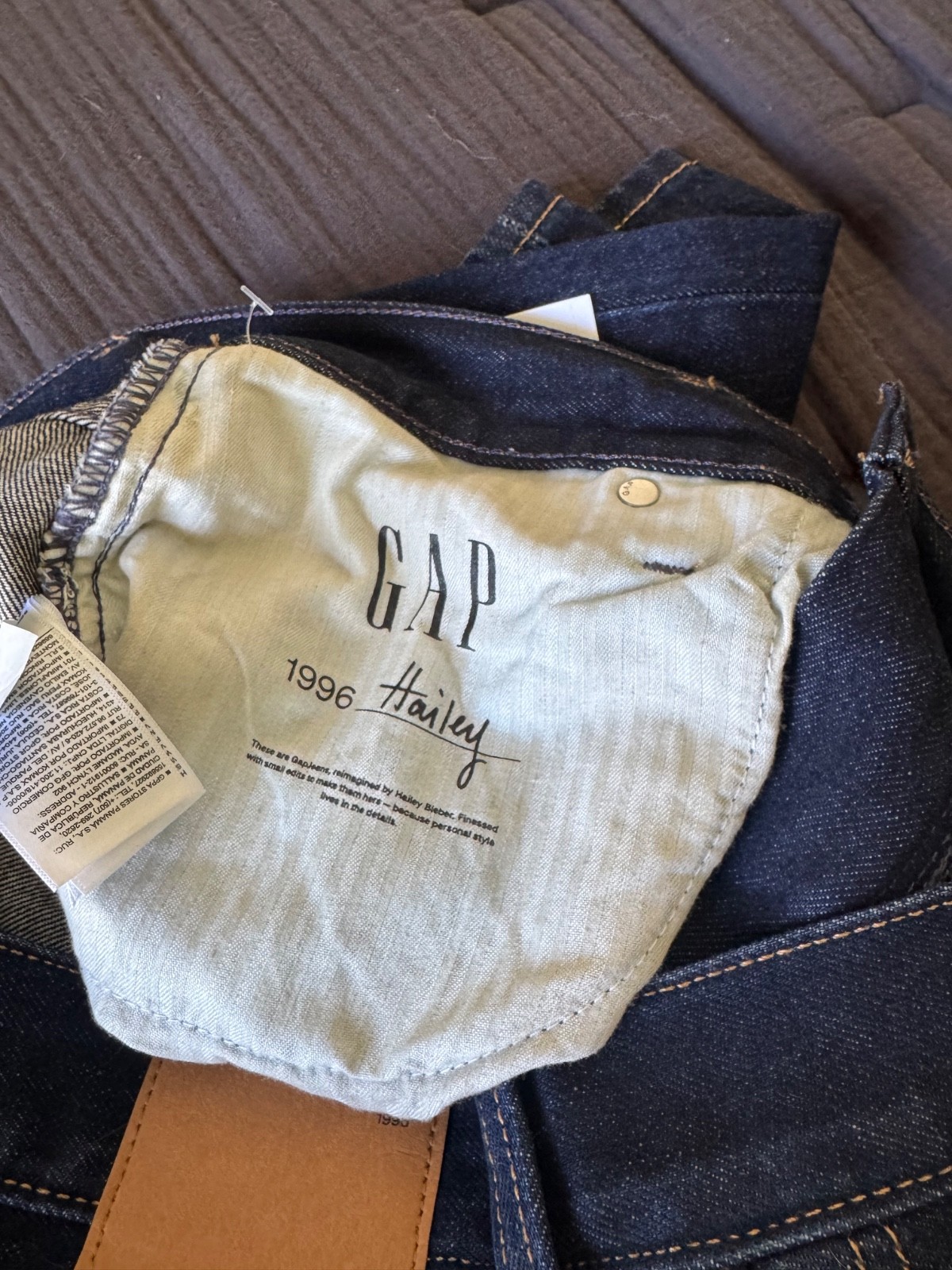 [NWT] GAP x Hailey Bieber 1996 Extra Baggy Jeans Midnight Indigo Women’s-Size 27