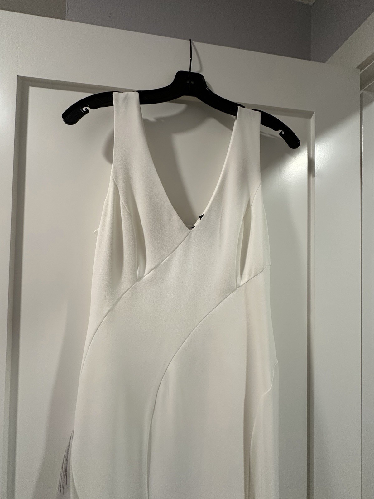 BCBGMAXAZRIA Off White V-Neck Sleeveless Hi-Low Maxi Dress Chiffon 6