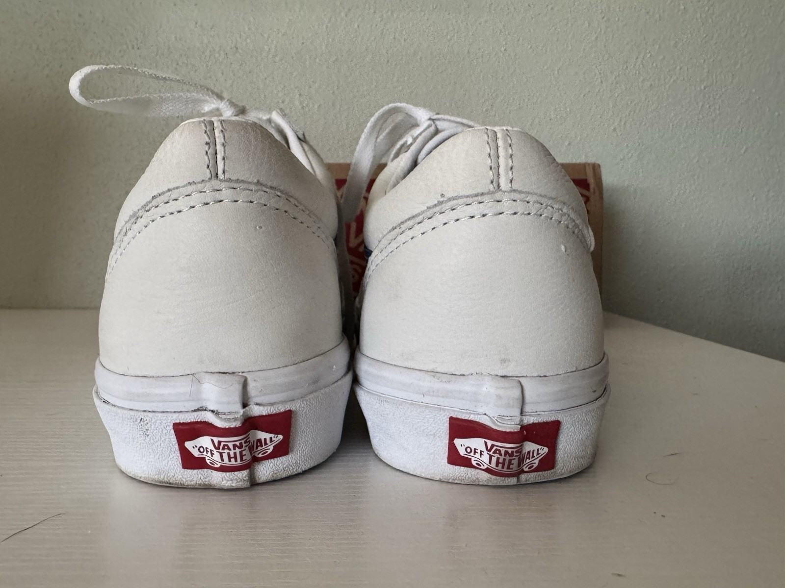 Vans Old Skool Leather Pop White Blue Sz 8.5 Men 10 Women VN0A5A092HK w/ Box