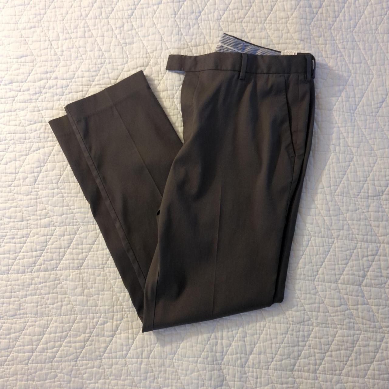 Charles Tyrwhitt Men’s Smart Texture Dress Pants – Olive Green 36×32 Slim Fit