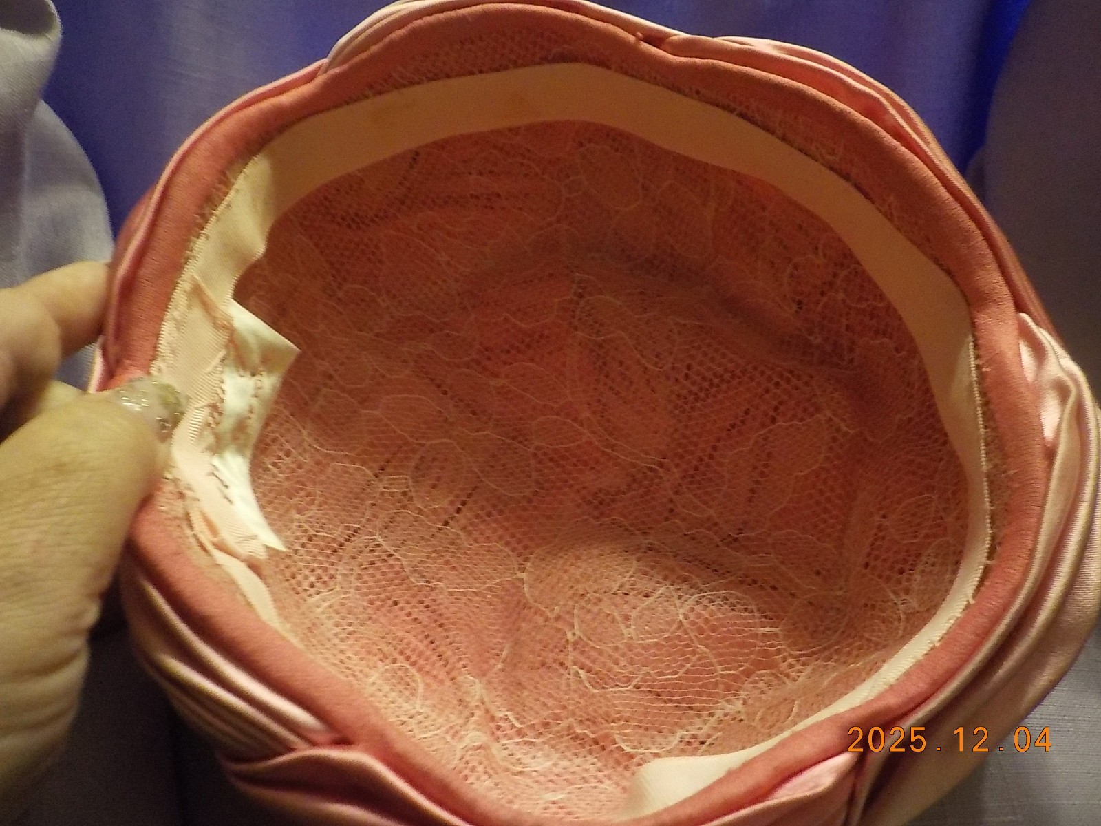 Vtg women 2 tone Pink SATIN fabric Hat by Mr. Stanley 20.75″