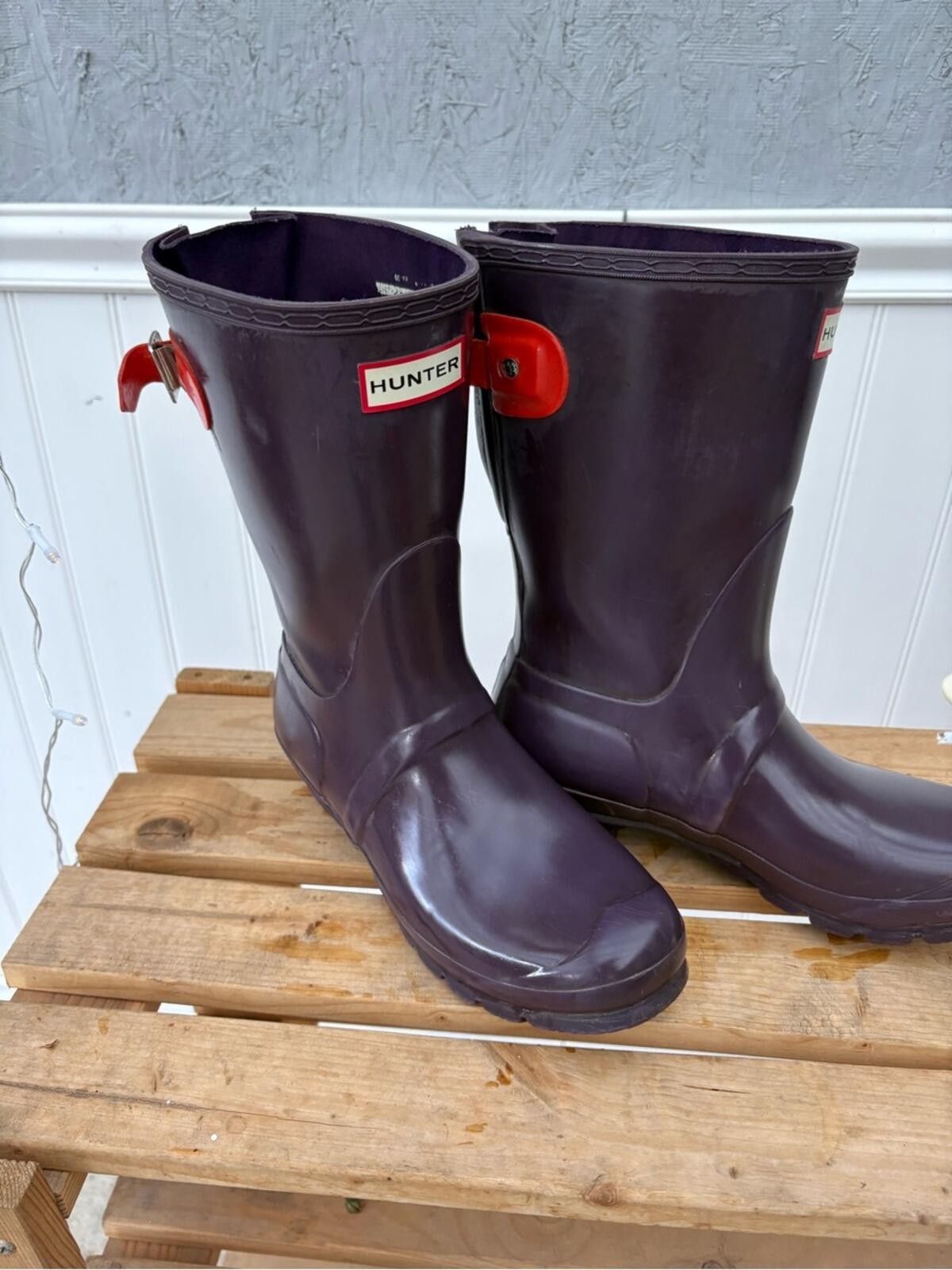 Hunter Purple Rain Boots with Red Accent