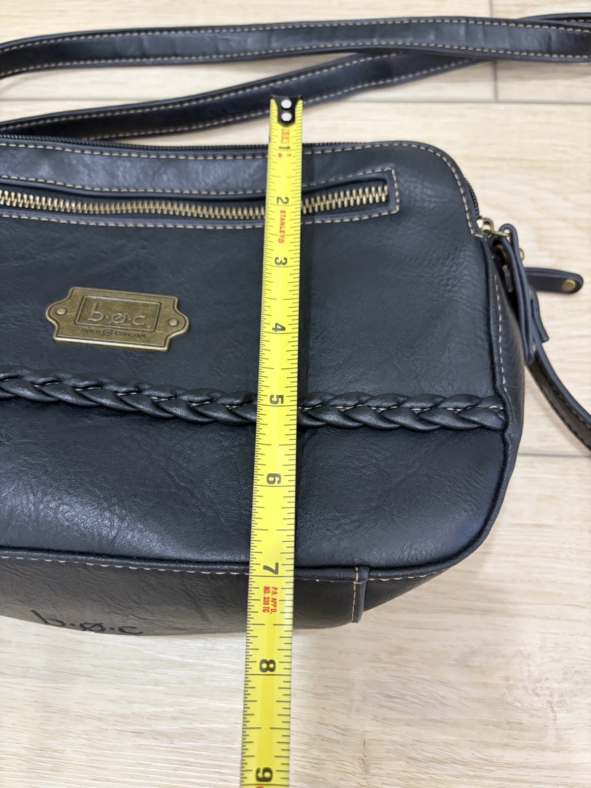 b.o.c Black Crossbody Bag Braided Accent Zip Pockets Adjustable Strap Gold