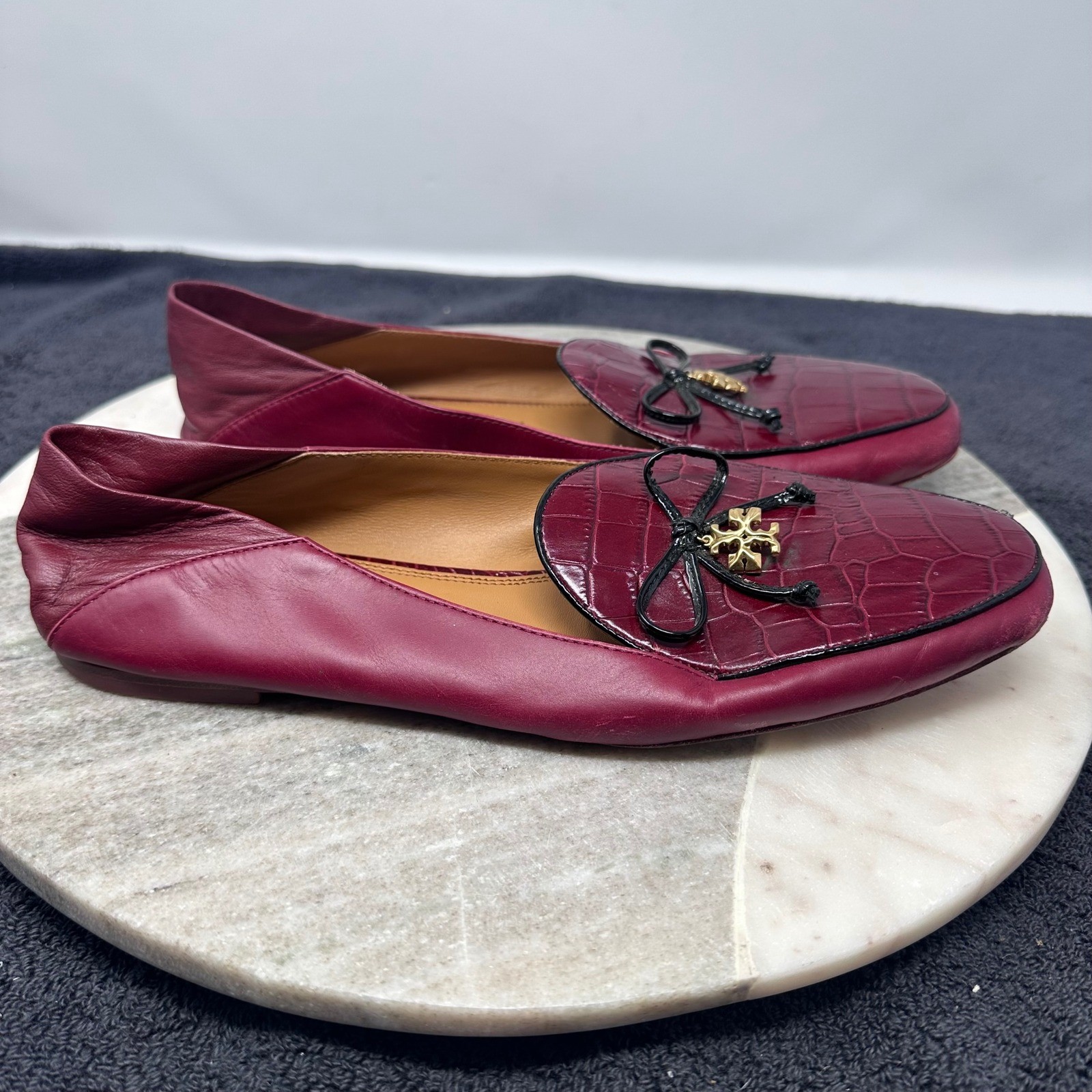 Tory Burch Burgundy Leather Croc Embossed Bow Loafer Flats 9M 8099 G20