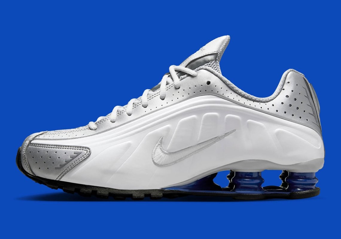 Nike Shox R4 White Metallic Silver Deep Royal Blue Nby HQ1988-102 Men’s