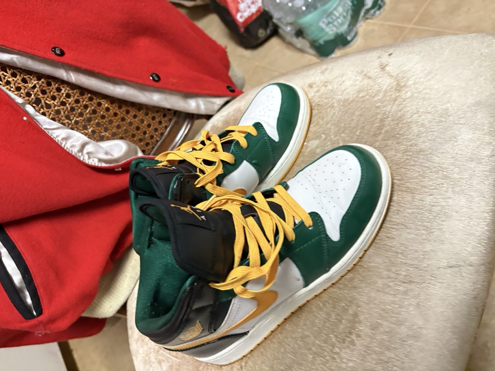 Nike Air Jordan 1 Seattle Super Sonics Men’s Size 6 US 554724-307 Green Yellow