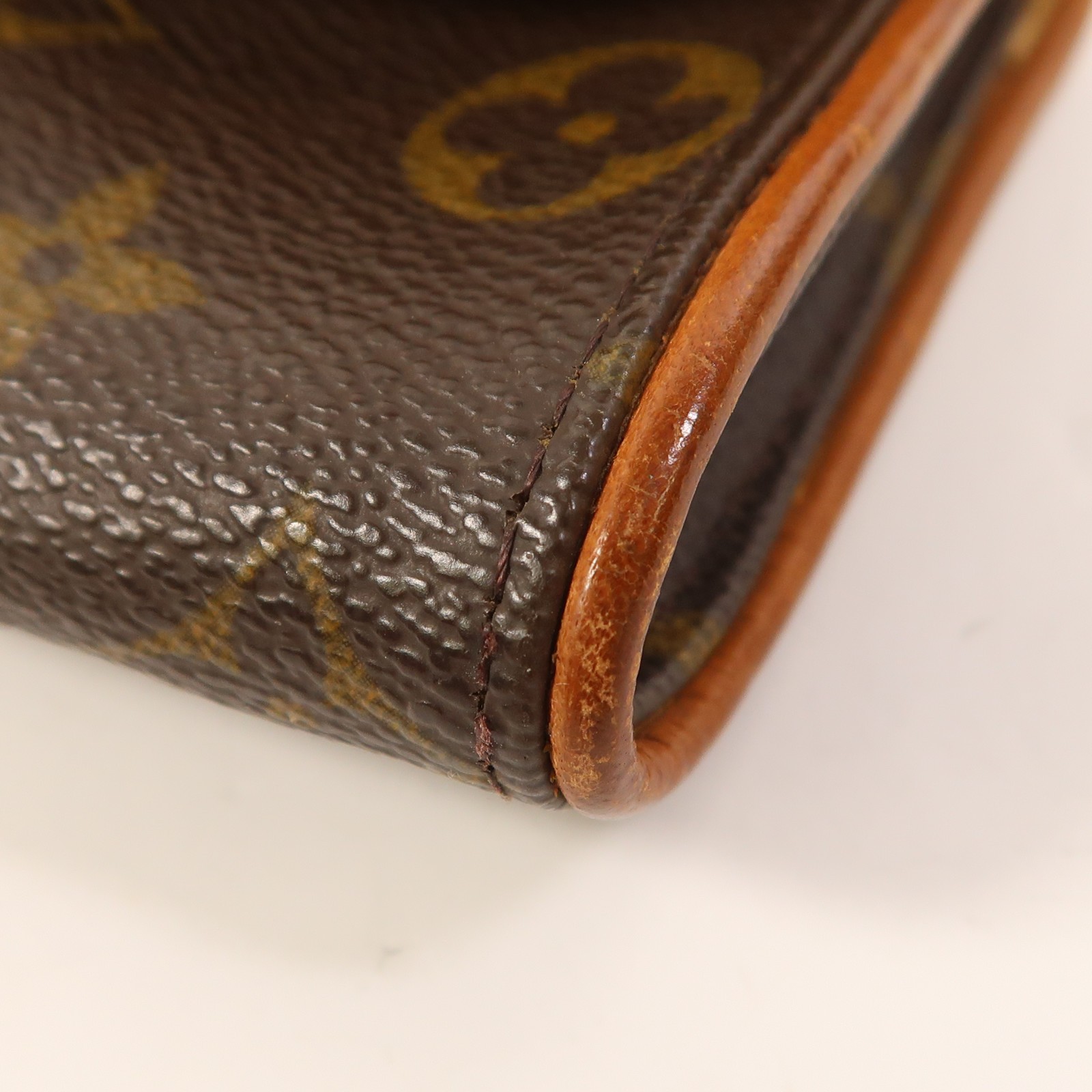 LOUIS VUITTON LV GHW Pochette Florentine Shoulder Bag M51855 Monogram Brown