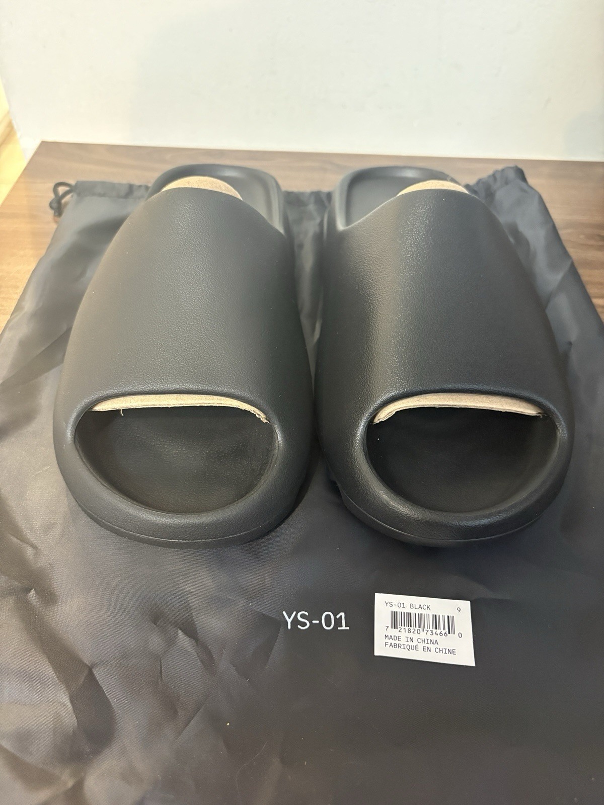YEEZY SLIDE YZY YS-01 BLACK SIZE 9