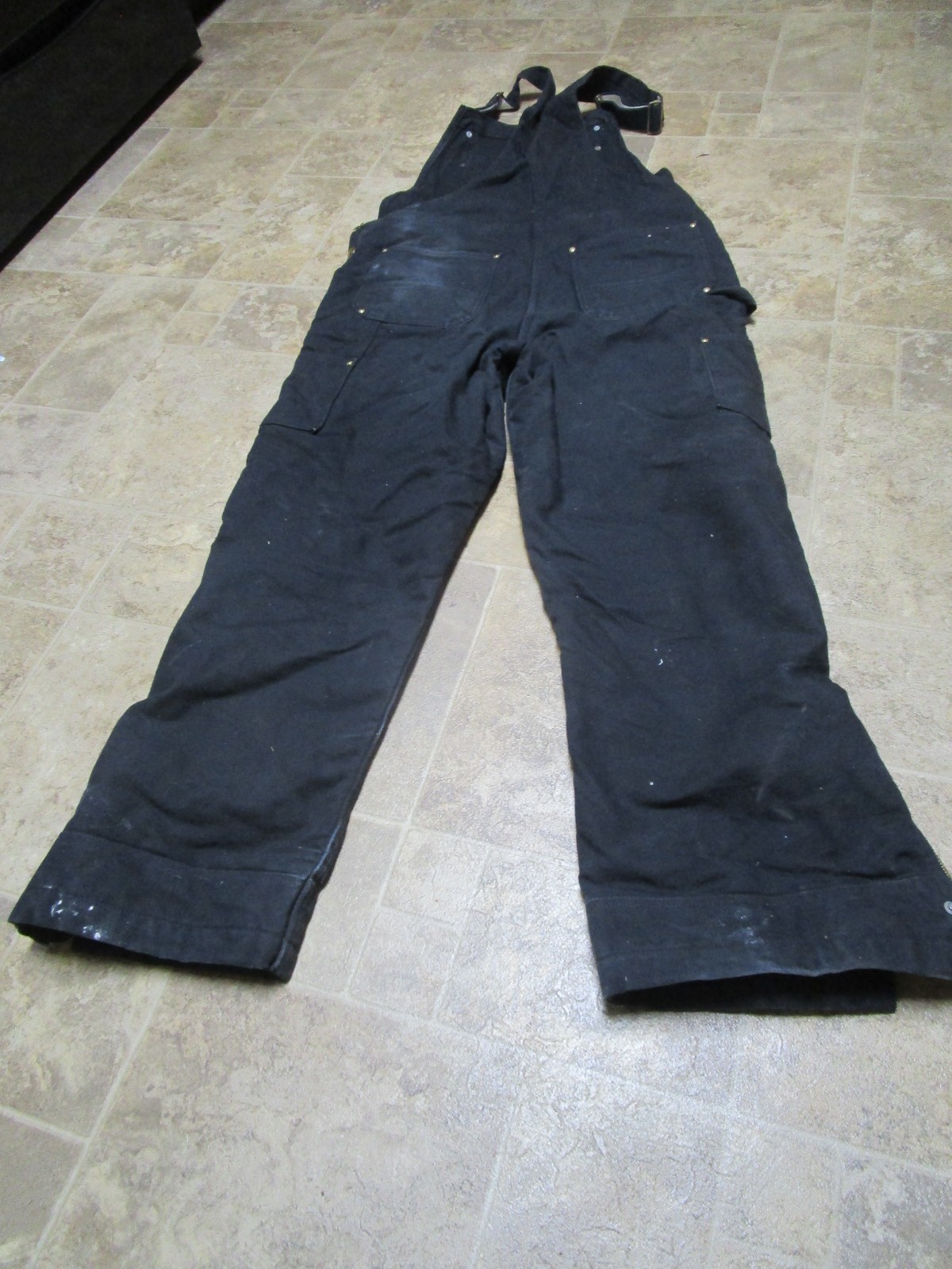 Carhartt bibs black used 104393 size Medium