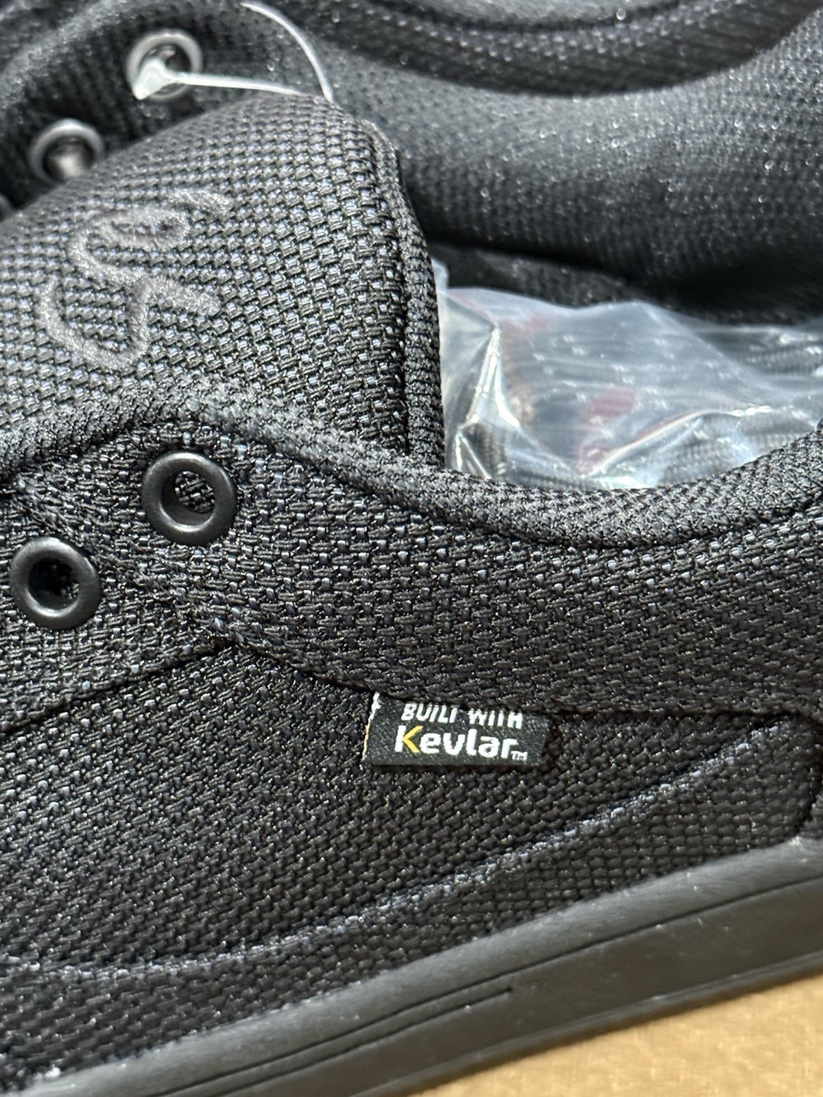 eS Skateboarding ACCEL KEVLAR Size 10 Numbered 151/300 éS Made With Kevlar