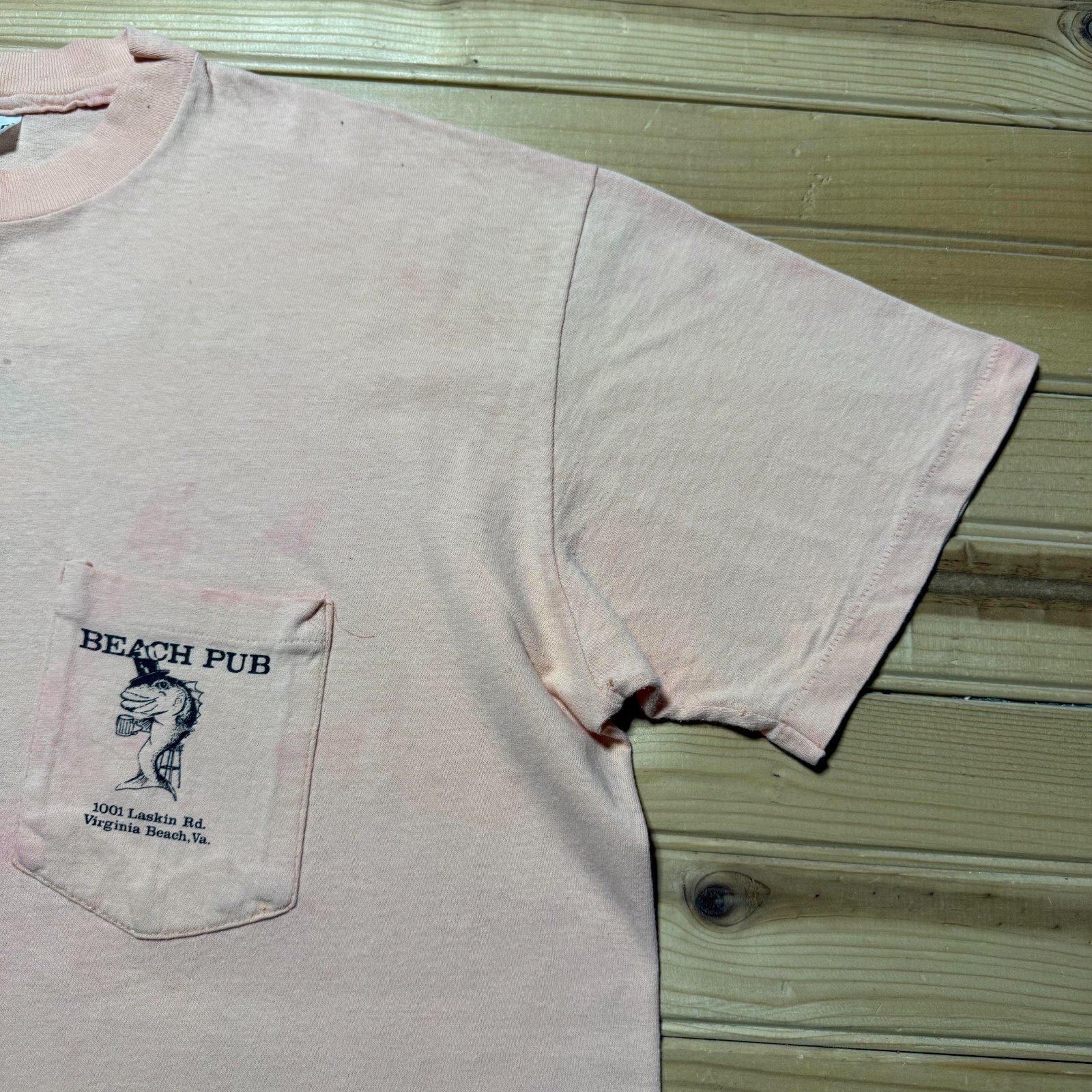 Vintage 1985 Beach Pub Virginia Salmon Beer Hat Promo Pocket T-Shirt USA – XL