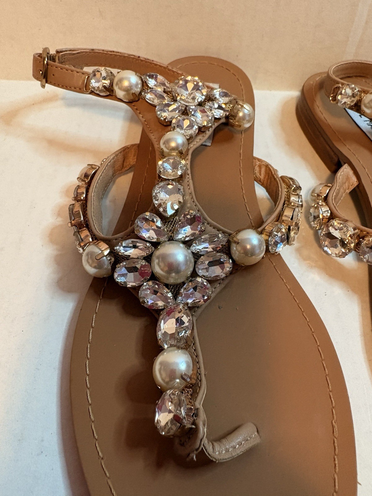 Steve Madden Chantel Embellished Thong Sandals Tan Womens Size 9M