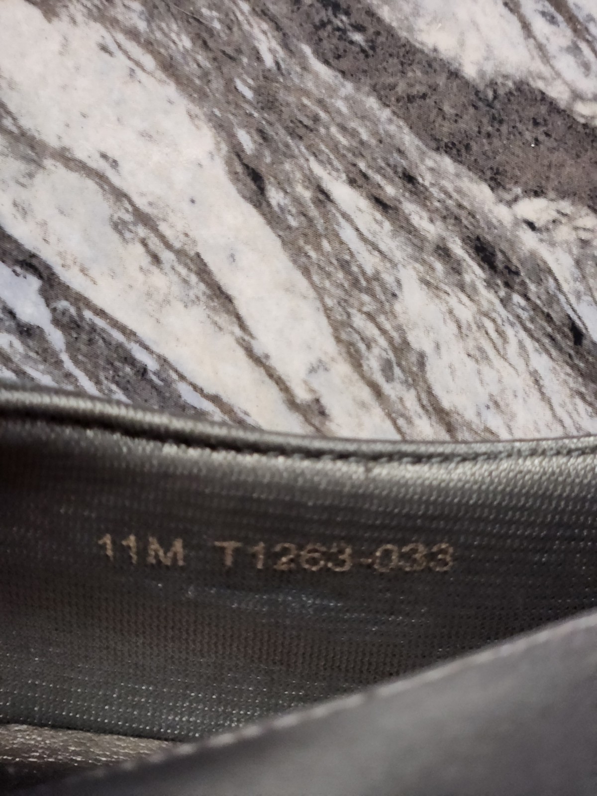 Trotter’s Size 11M Metallic Gray Ballerina Shoe. Excellent Condition.