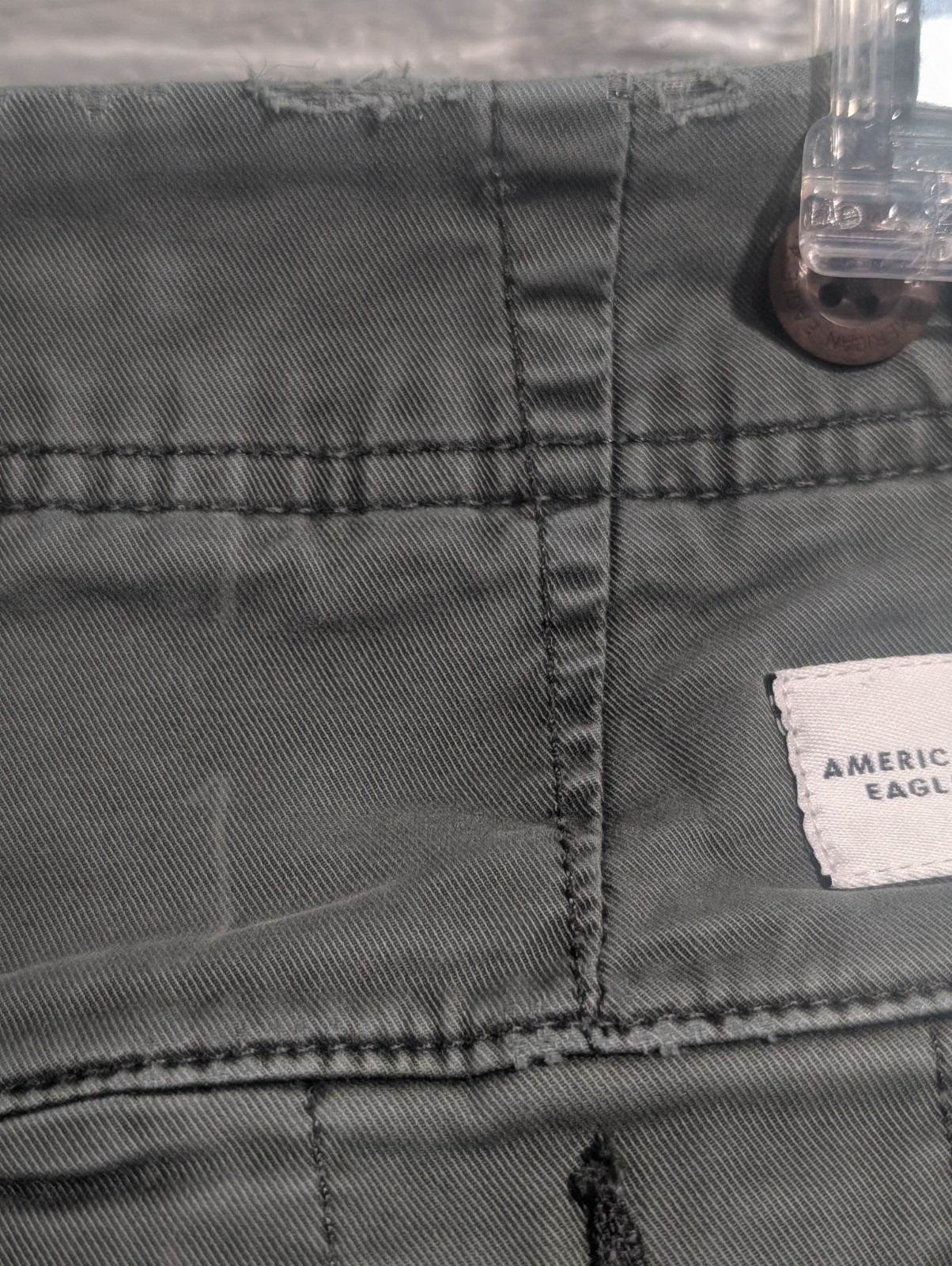 American Eagle Outfitters Men’s Green Cotton Canvas Cargo Shorts Pockets Button