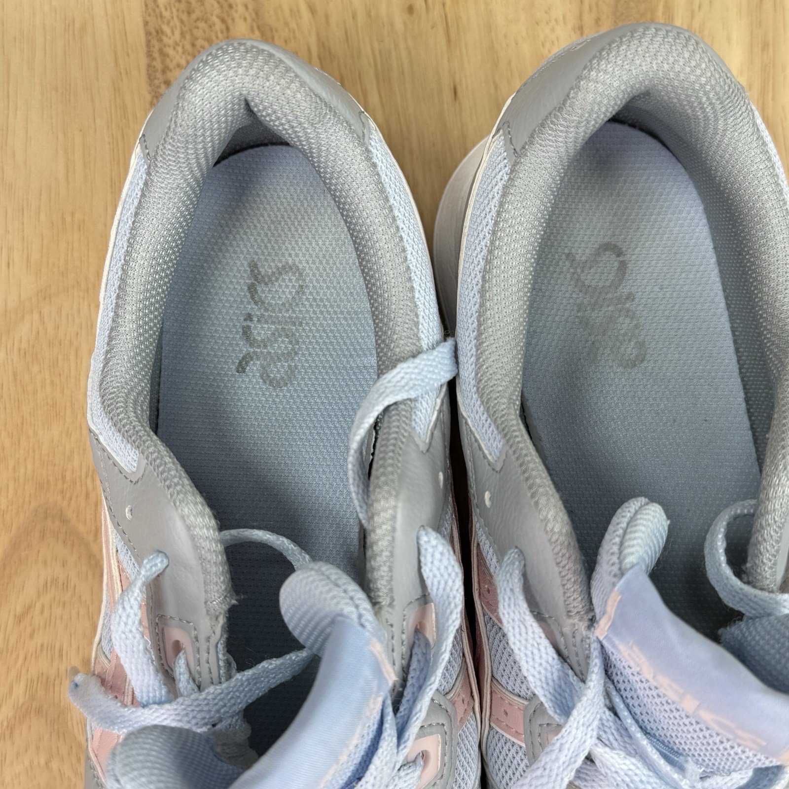 ASICS Lyte Classic Mesh Fabric Sneakers Blue Grey Pink Juniors 7 8.5 Women
