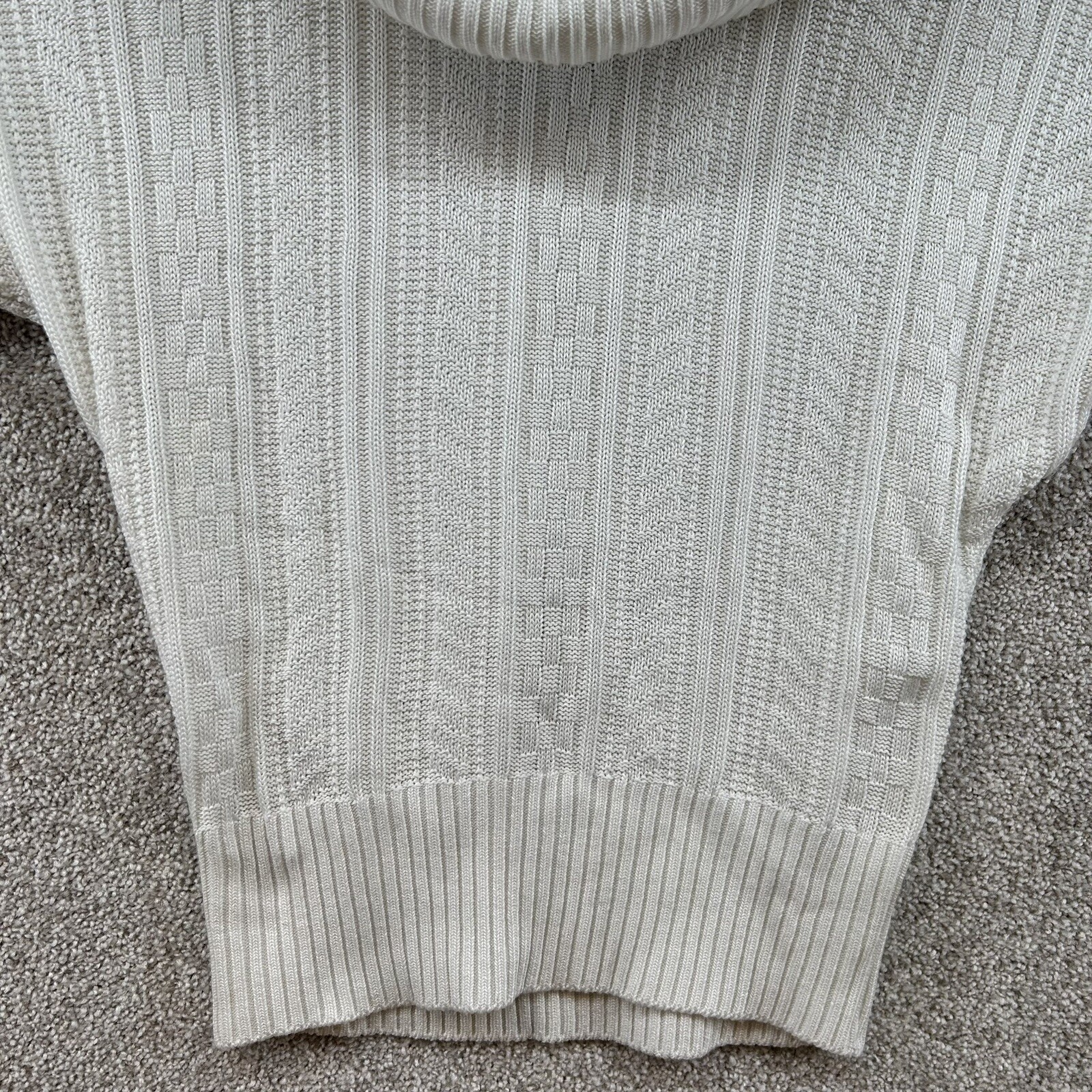 B Wear Byer California Womens Pullover Medium Short Sleeve White Knit Sweater