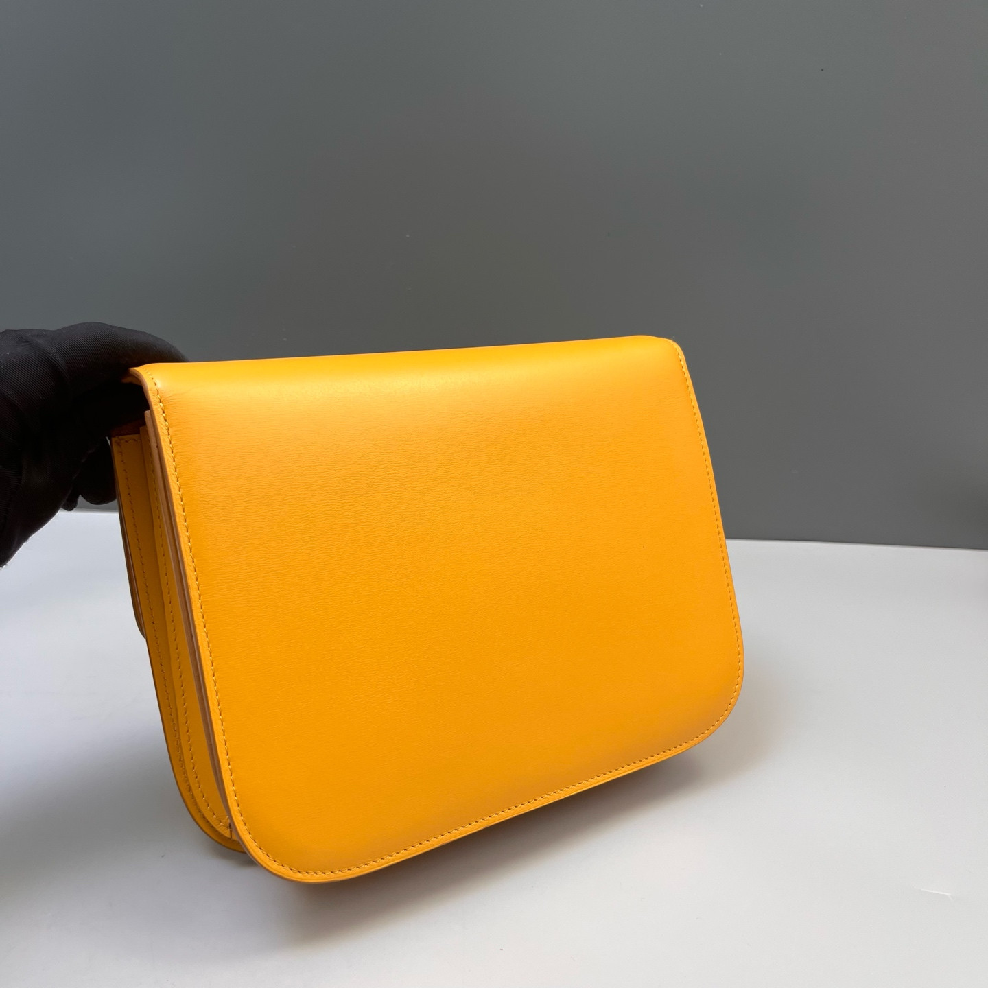 Authentic Celine Classic Box Smooth Calfskin Shoulder Bag Yellow Silver-Tone