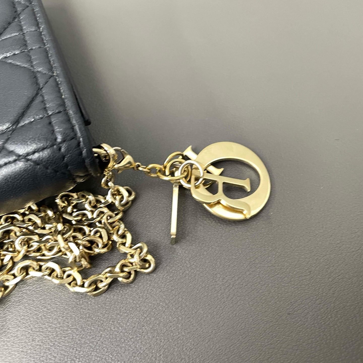 Dior Pre-Owned Authentic Chain Bag Black 21.5*12.5*3 Free Tracked Shipping