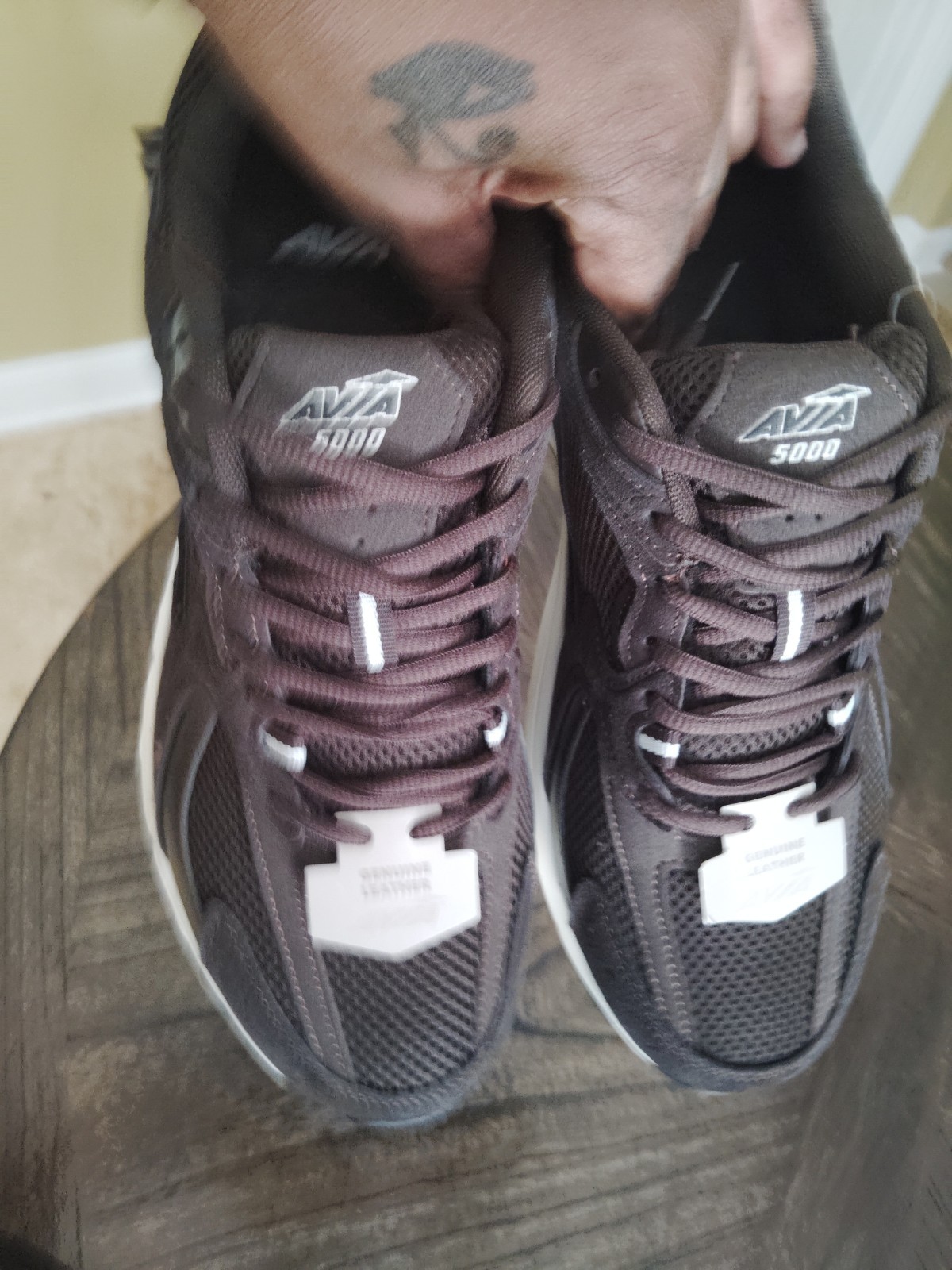 avia men’s 5000 performance walking sneakers
