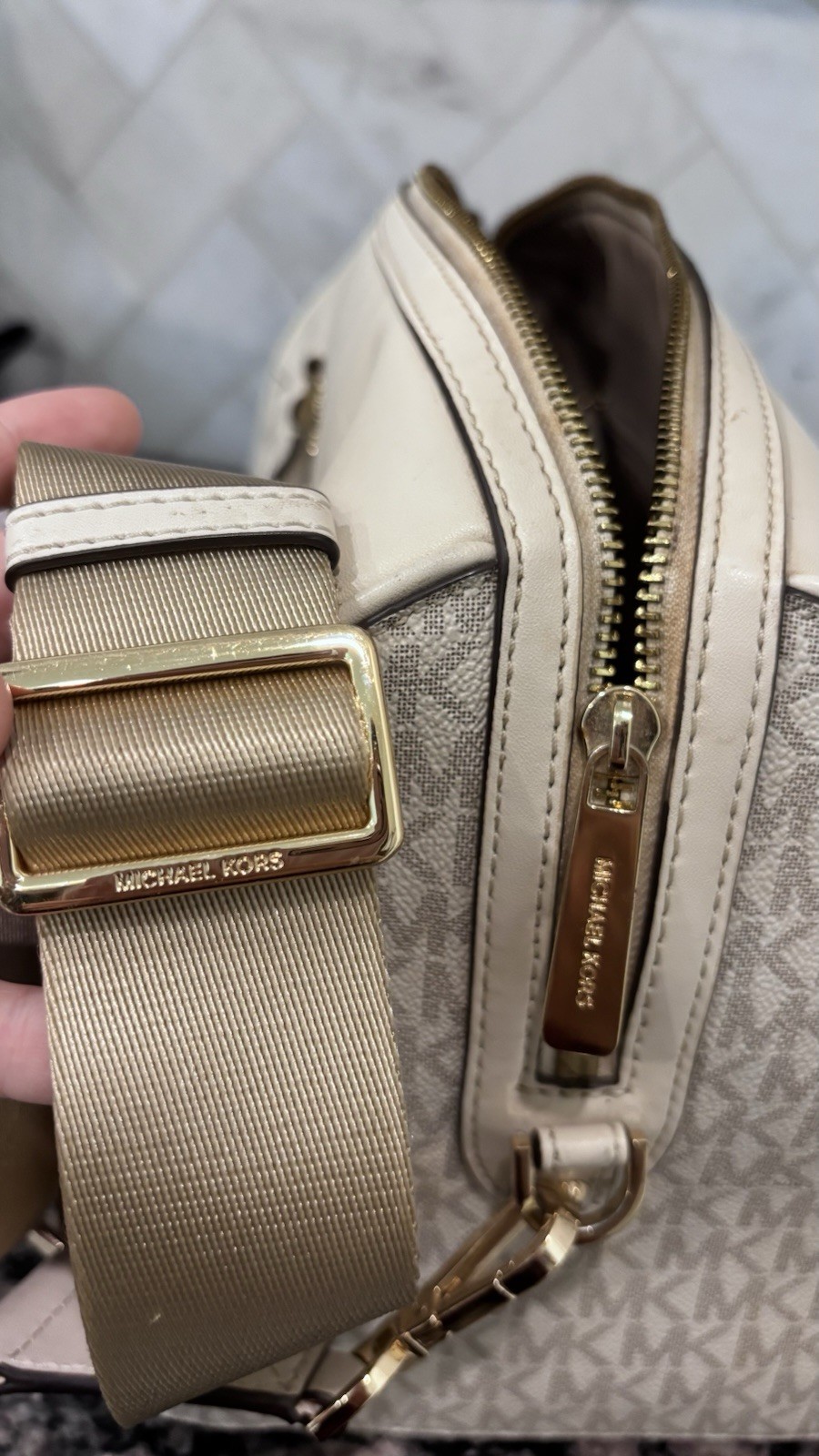 Michael Kors white purse set (authentic)