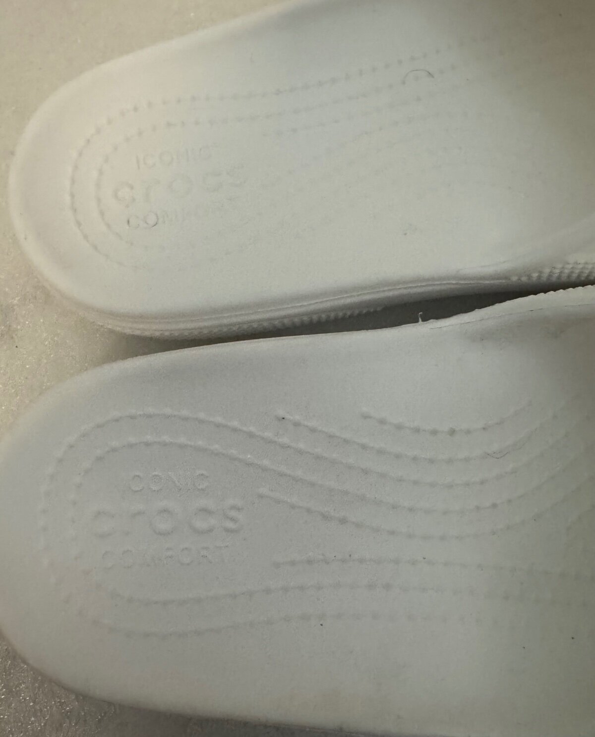 Crocs White Unisex Baya Slide Sandal Women’s 9 ~ Men’s 7