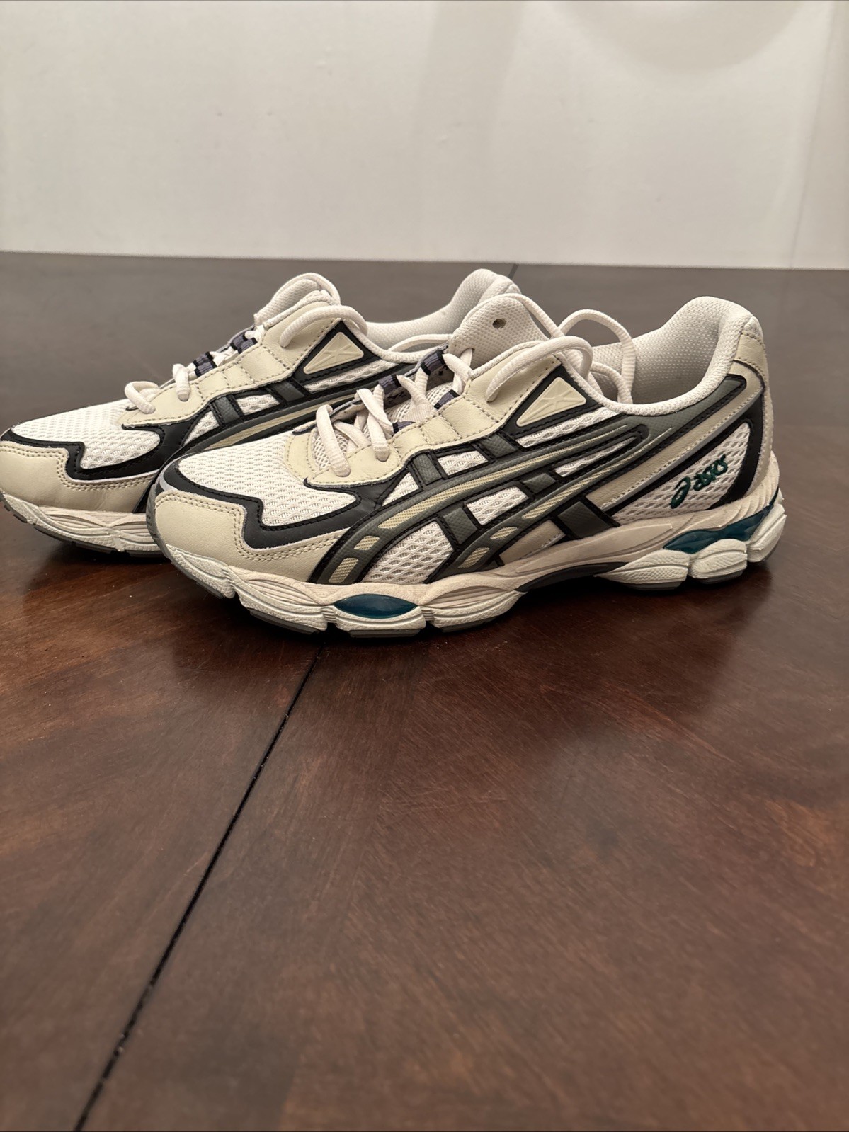 Asics Gel-NYC 2055 “Pale Oak Truffle Grey”.