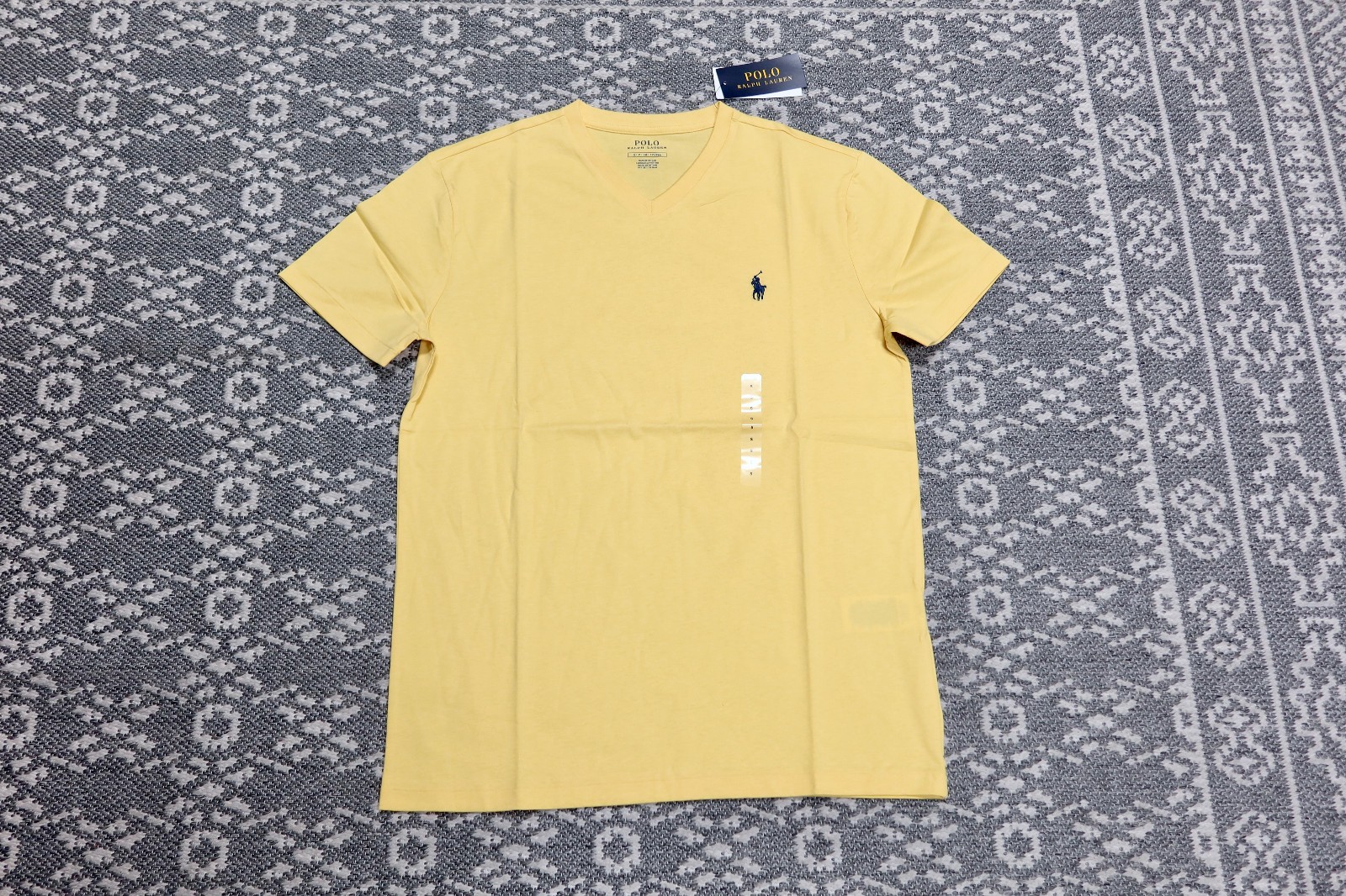 New Polo Ralph Lauren Men’s V-Neck Tee T-Shirt – SMALL – Yellow with Navy Logo