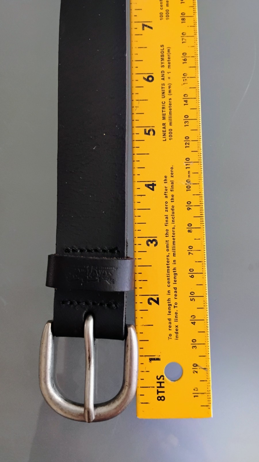 Levi’s Black Leather Beltwith Silver Buckle 32 (80 cm) 1 inch thick Full Grain