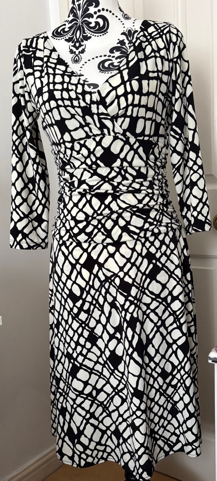 London Times Midi Dress Size 6