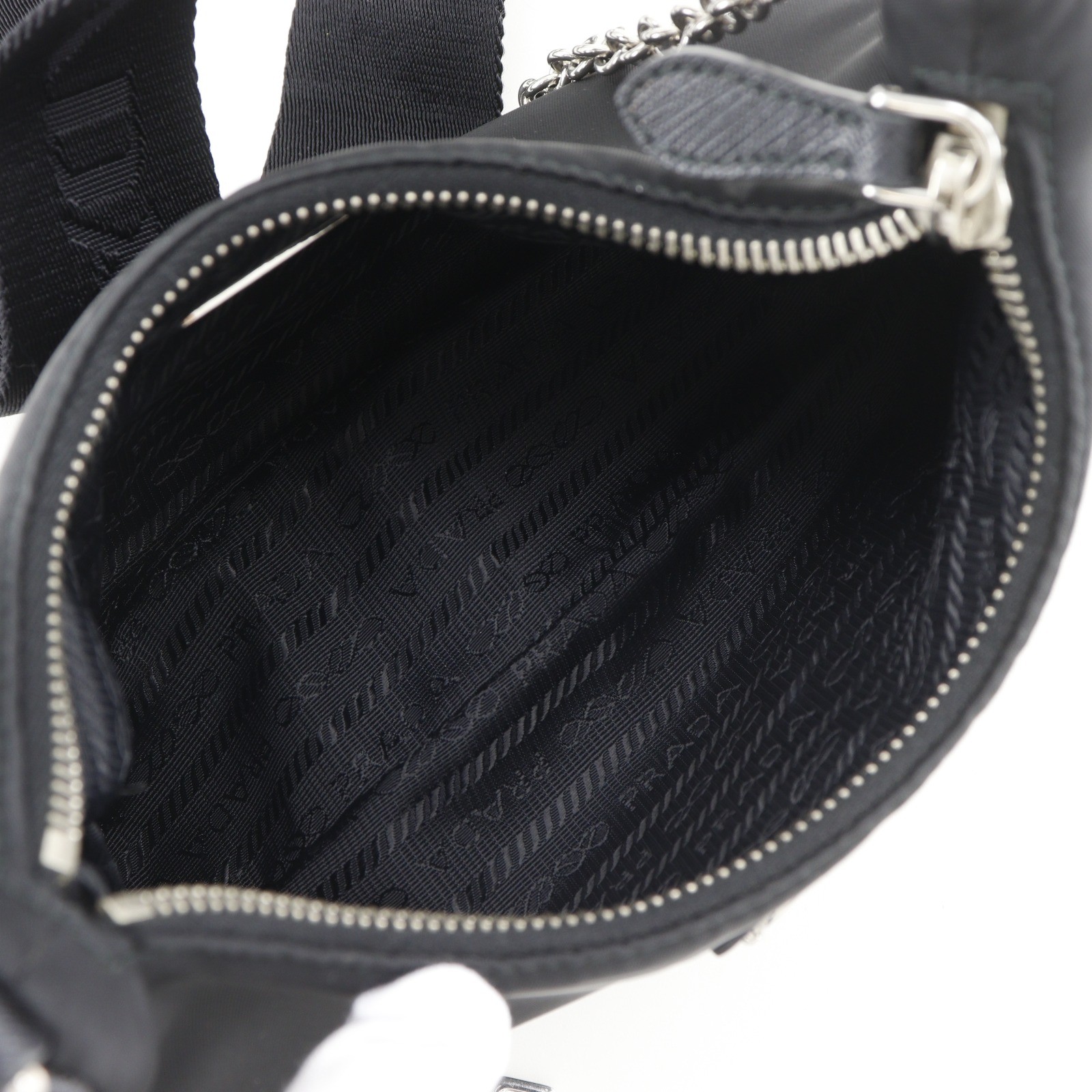 PRADA Re-edition 2005 Re-nylon Shoulder Bag 1BH204 NERO black Nylon/Safian…