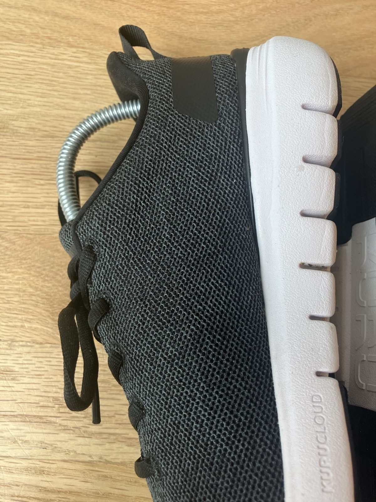 Kuru Flex Via Women’s 8 Wide Sneaker Jet Black White Mesh Lace Up Shoe Running