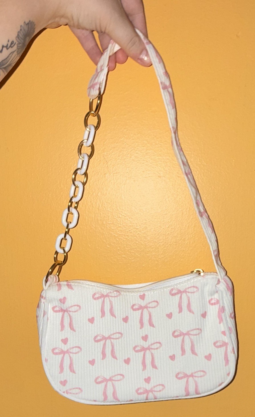 White/Pink Bow Pattern Small Shoulder Bag Purse, Gold Chain, Zip, Lined