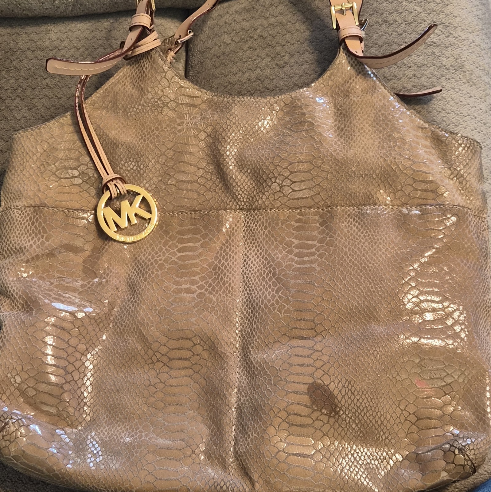 Michael Kors Brown Animal Print Shoulder Bag Gold Hardware Logo Charm Magnetic